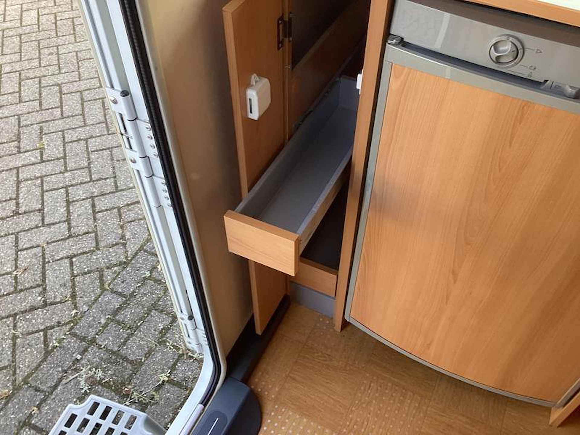 Caravelair Ambiance Style 400 Luifel, Fietsenrek - 19/21