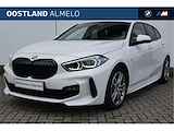 BMW 1-serie 118i High Executive M Sport Automaat / Panoramadak / Sportstoelen / LED / M Sportonderstel / Leder / Live Cockpit Professional