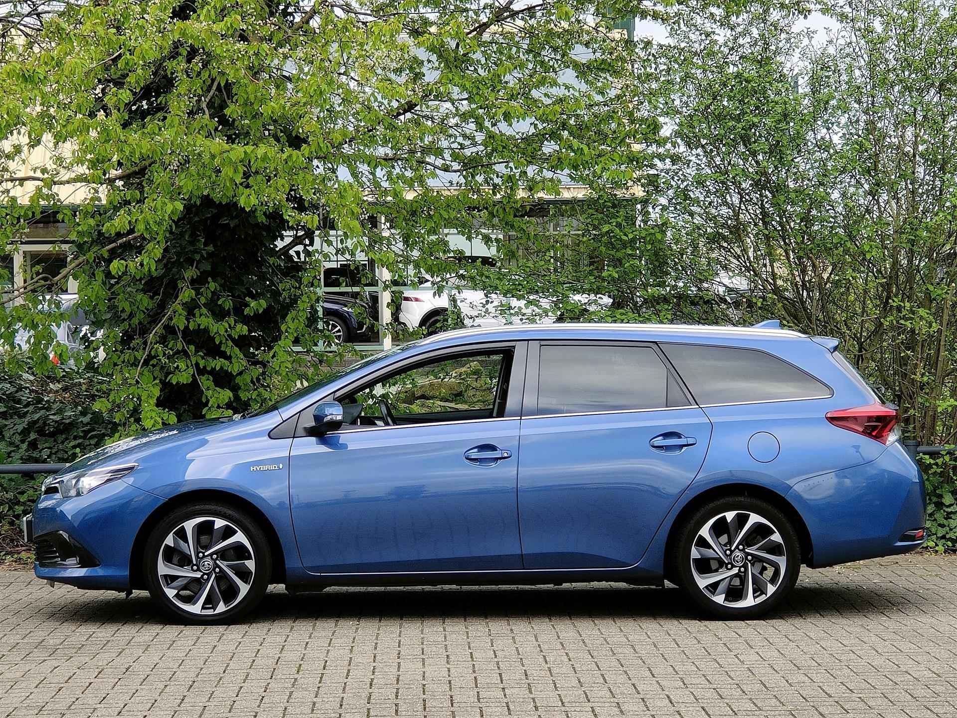 Toyota Auris Touring Sports 1.8 Hybrid Dynamic | Camera | Cruise | Bluetooth | Stoelverwarming - 7/18