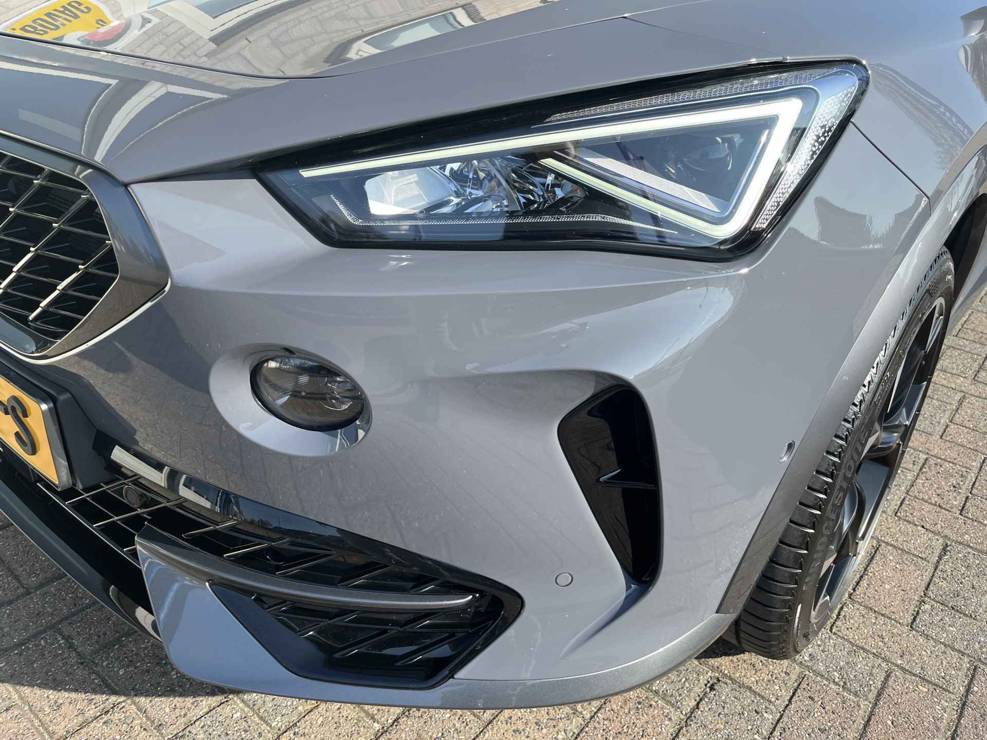 CUPRA Formentor 1.4 e-Hybrid VZ Performance / AUTOMAAT/ PANO/ KEYLESS/ NAVI/ FULL LINK/ DAB/ STOELVERWARMING/ ADAPT. CRUISE/ CLIMA - 43/45