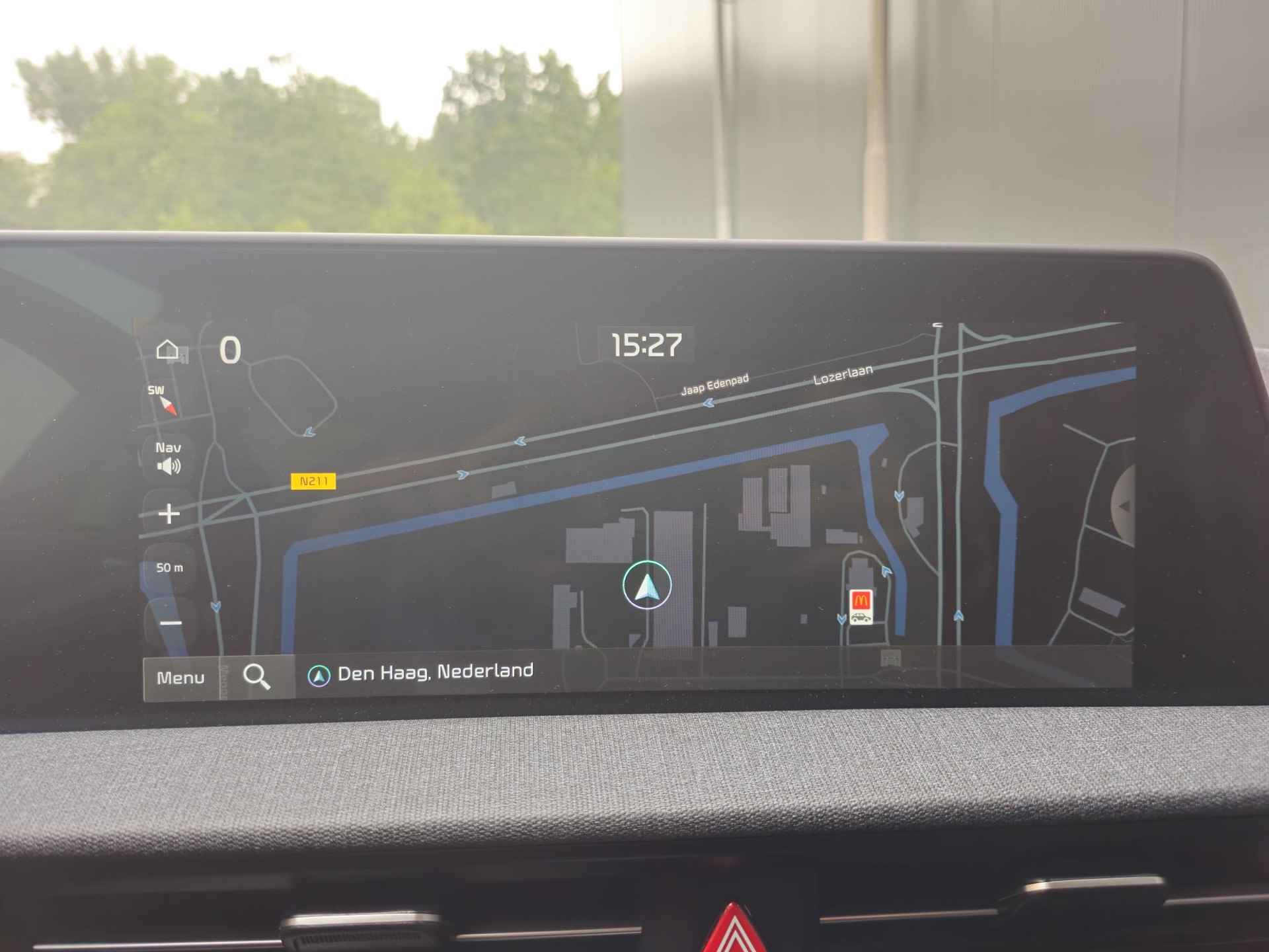 Kia EV6 Light Edition 58 kWh Apple Carplay | Navi | Addaptive Cruise Control | Stoel- en stuurverwarming | BTW auto | € 2000 SEPP subsidie | Metallic lak | Fabrieksgarantie t/m 5-4-2024 | NAP - 16/29