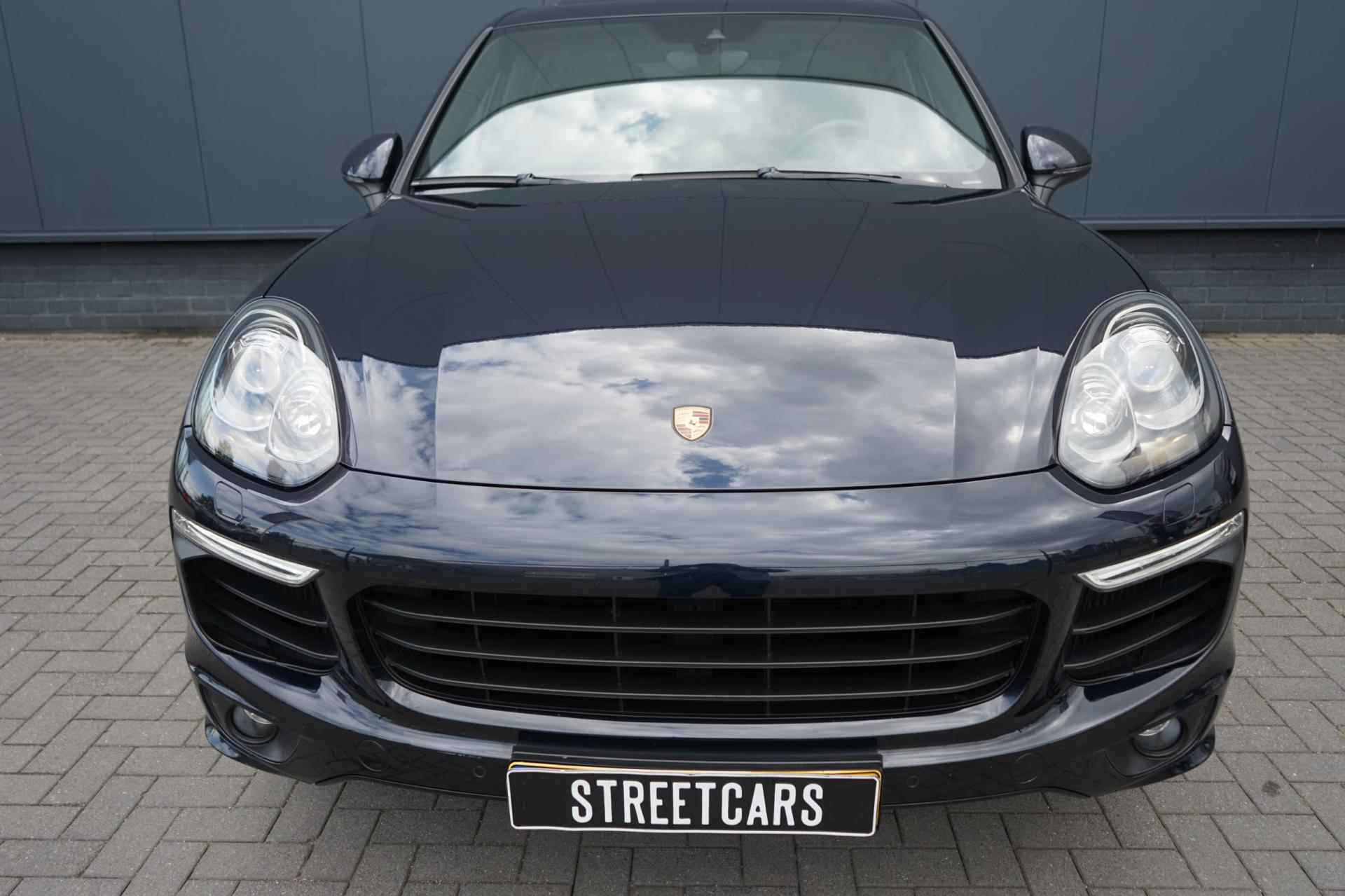 Porsche Cayenne 3.0 D Sportdesign /Luchtvering /Pano /Sportchrono - 3/33