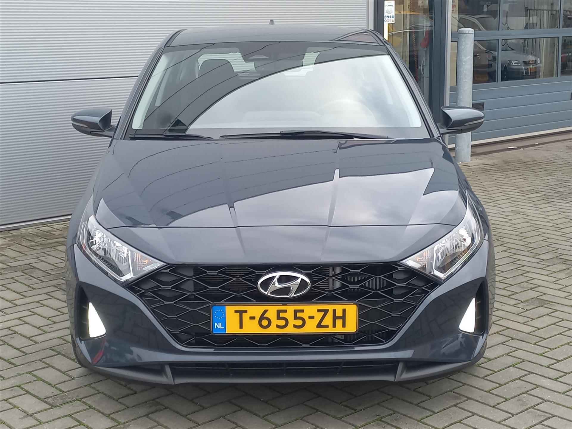 Hyundai I20 1.0T 48V 100pk Automaat | Airconditioning | Navigatie by app | Lm velgen | Camera | Cruise control | Parkeersensoren - 2/41