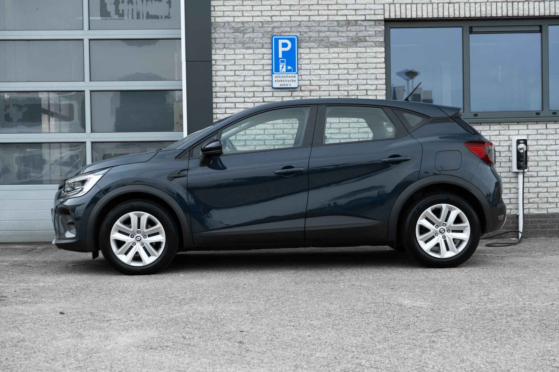 Renault Captur 1.6 E-Tech Plug-in Hybrid 160 PK Intens | 4 seizoensbanden | ECC | Parkeersensoren achter | | incl. Bovag rijklaarpakket met 12 maanden garantie | - 6/49