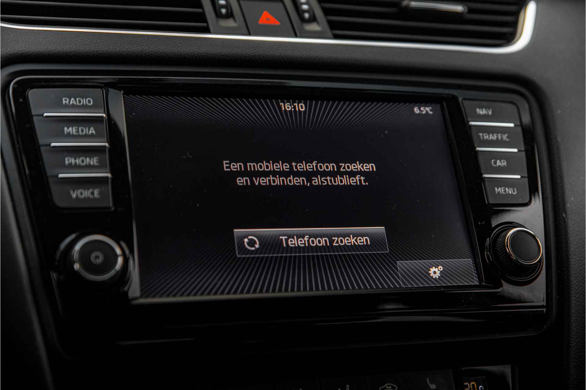 Škoda Octavia Combi 1.4 TSI Greentech Elegance Businessline | Automaat | Navigatie | Stoelverwarming | Cruise control - 25/28