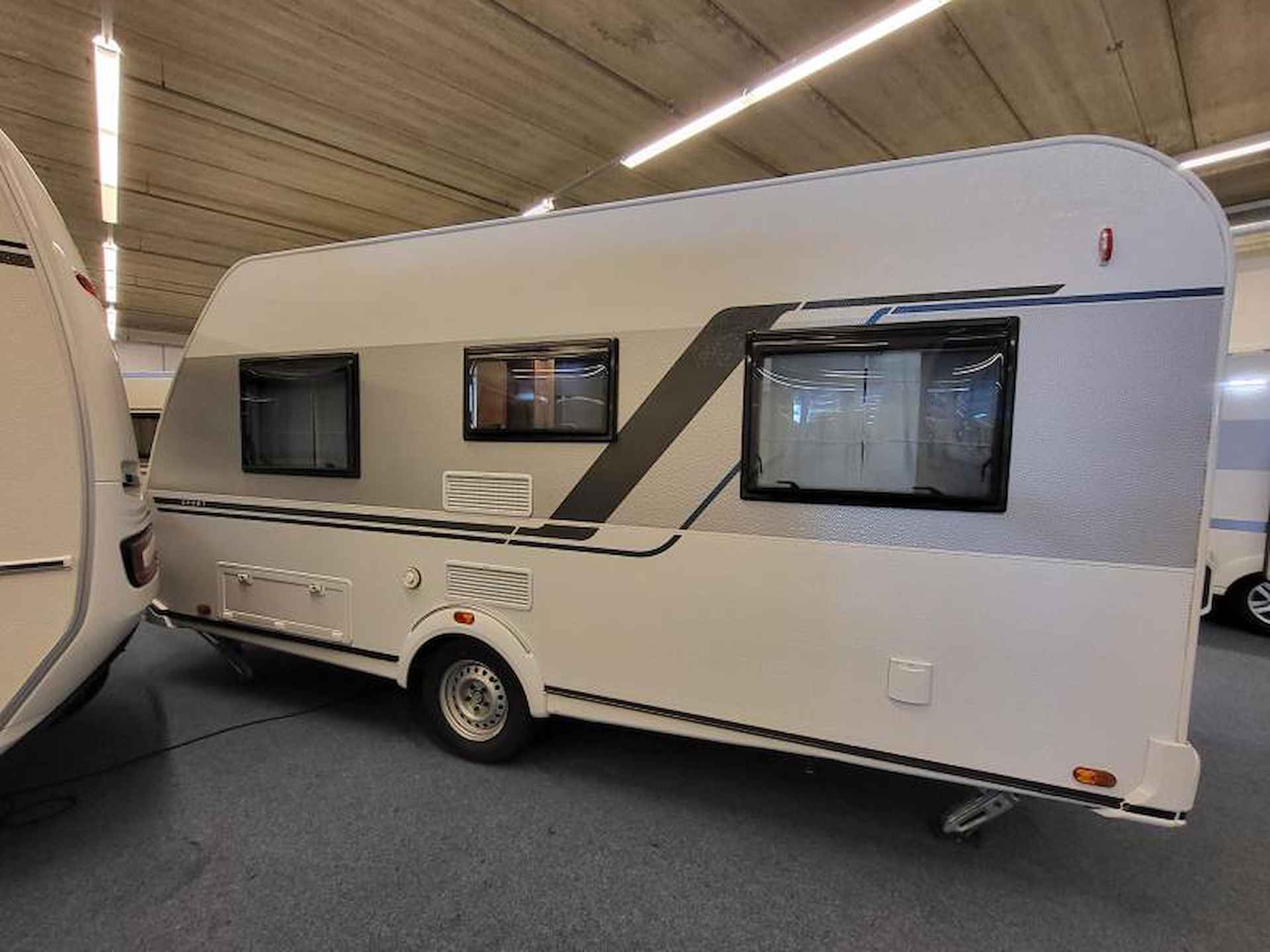 Knaus Sport 450 FU mooi compleet uitgevoerd - 6/18