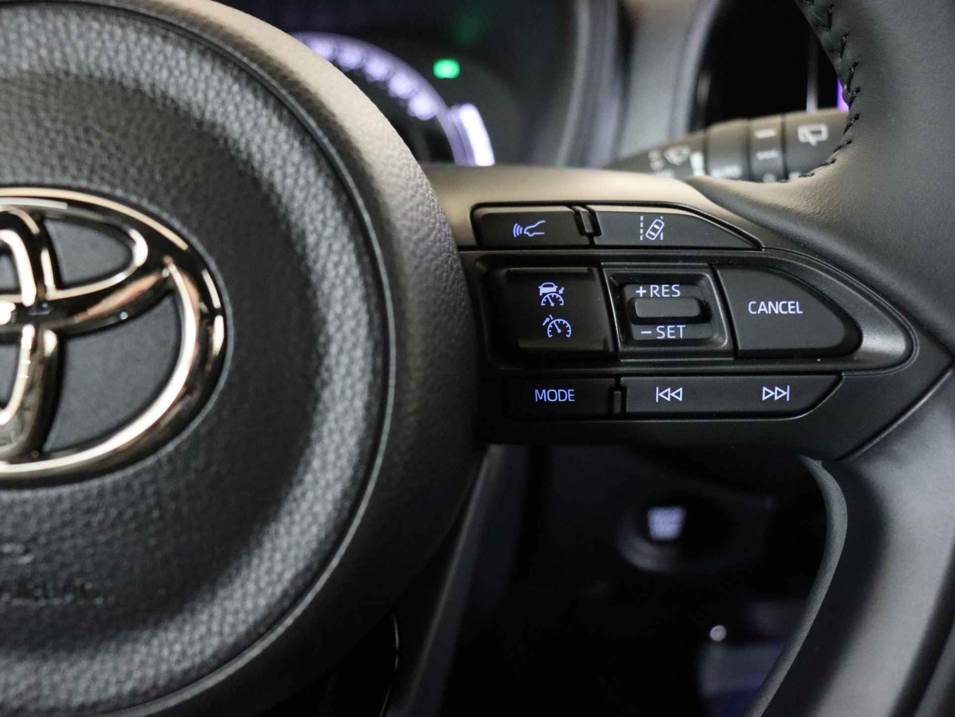 Toyota Aygo X 1.0 VVT-i MT Premium, JBL,  Apple carplay, Android auto - 21/35