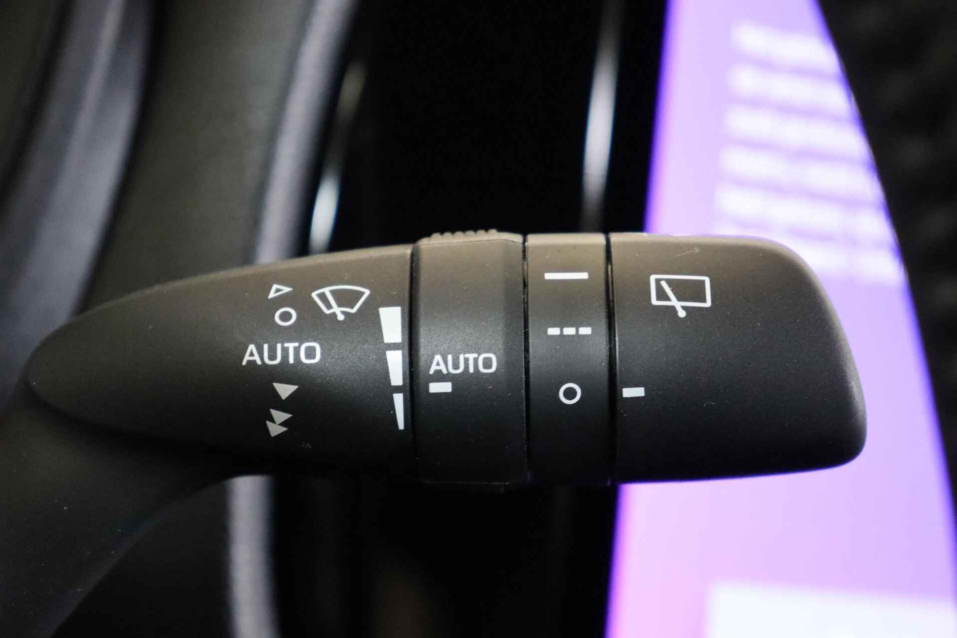 Toyota Aygo X 1.0 VVT-i MT Premium, JBL,  Apple carplay, Android auto - 24/35