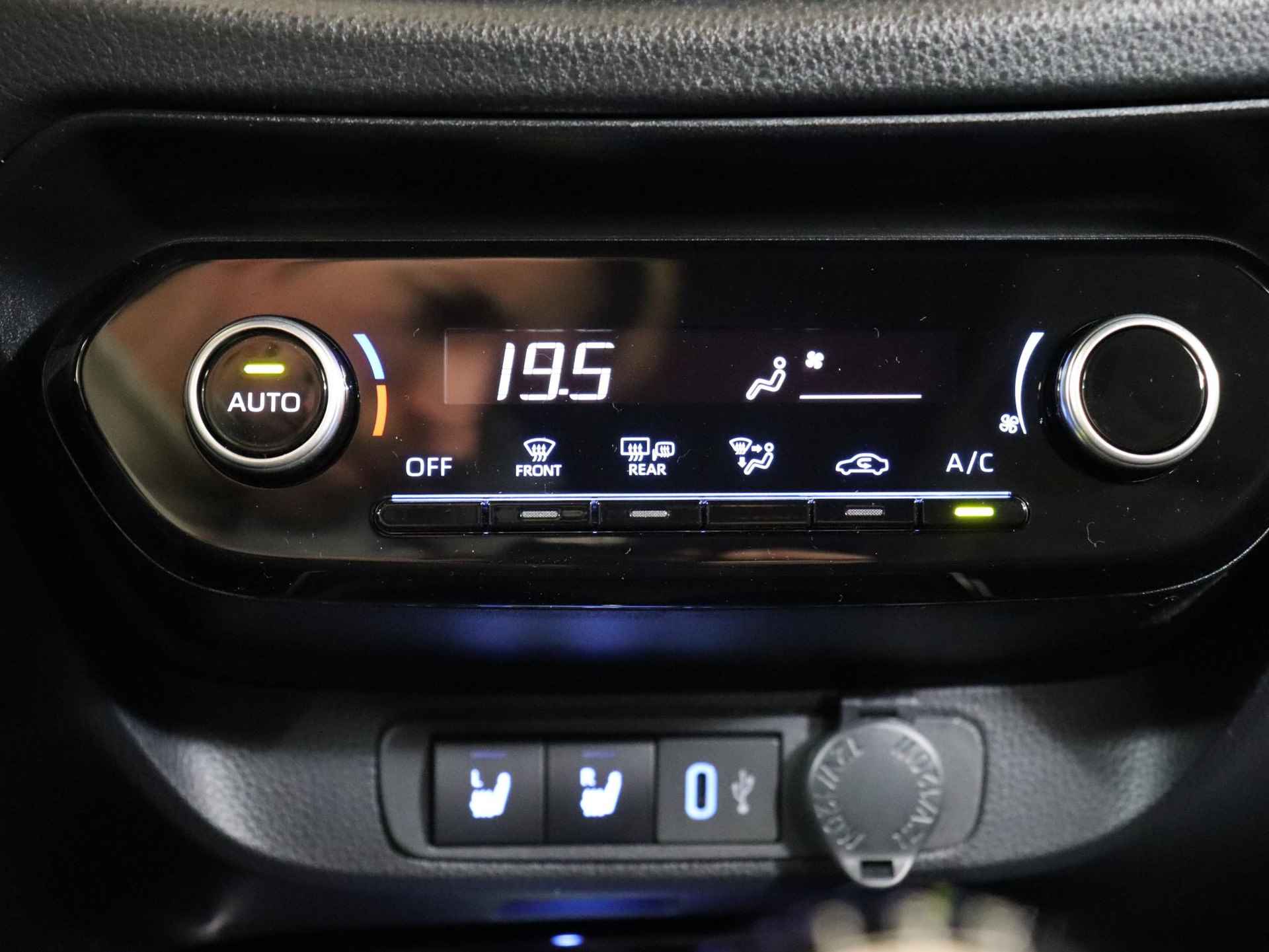Toyota Aygo X 1.0 VVT-i MT Premium, JBL,  Apple carplay, Android auto - 27/35