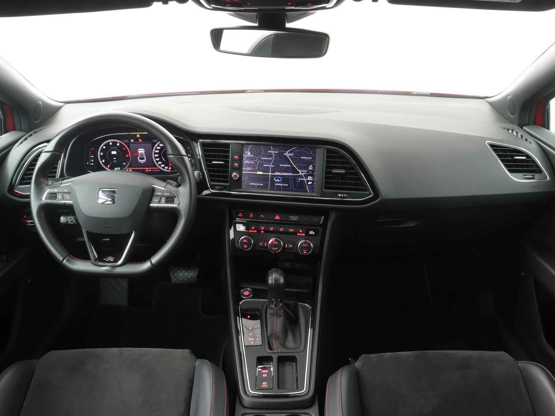 SEAT Leon ST 1.5 TSI FR Ultimate Edition Black Sky 150 PK | Automaat | LED Koplampen | Navigatie | BEATS Soundsystem | Apple Carplay/Android Auto | Achteruitrijcamera | Climate Control | Alcantara bekleding | Keyless-Entry | Adaptive Cruise Control | Parkeersensoren | Stoelverwarming | Privacy Glass | Lichtmetalen velgen | - 6/22