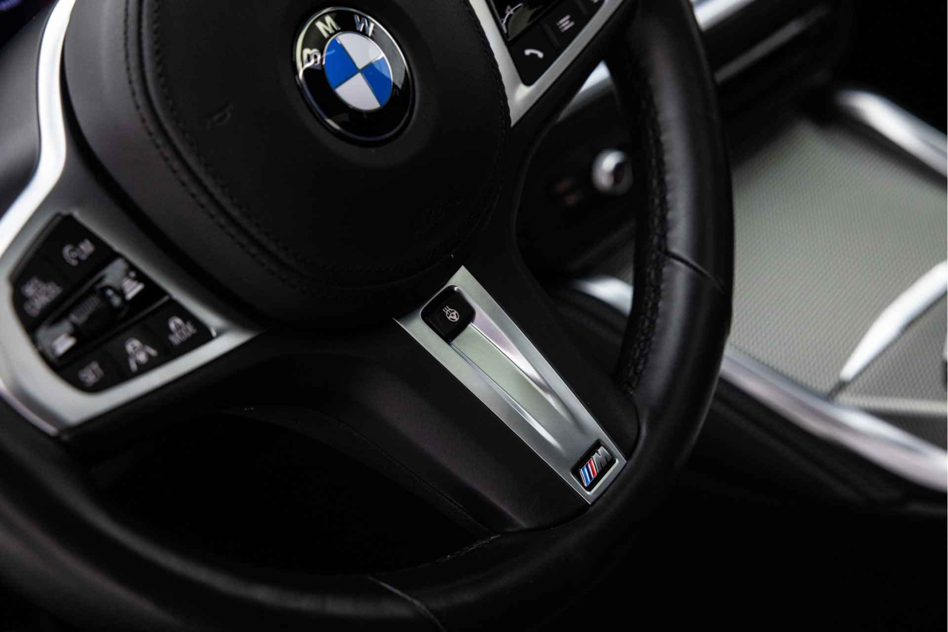 BMW 4 Serie Coupé M440i xDrive High Executive | Schuifdak | Head-Up | Harman-Kardon - 15/49