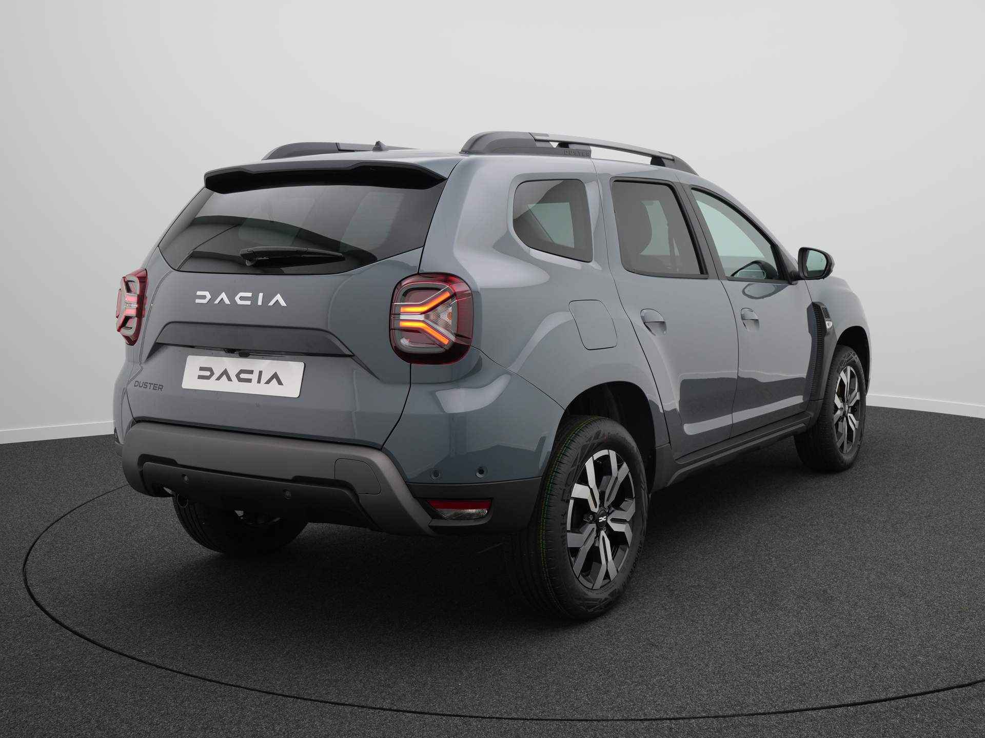 Dacia Duster 1.3 TCe 130 Journey - Demo - Pack Easy - 360gr Camera - Stoelverwarming - - 4/24