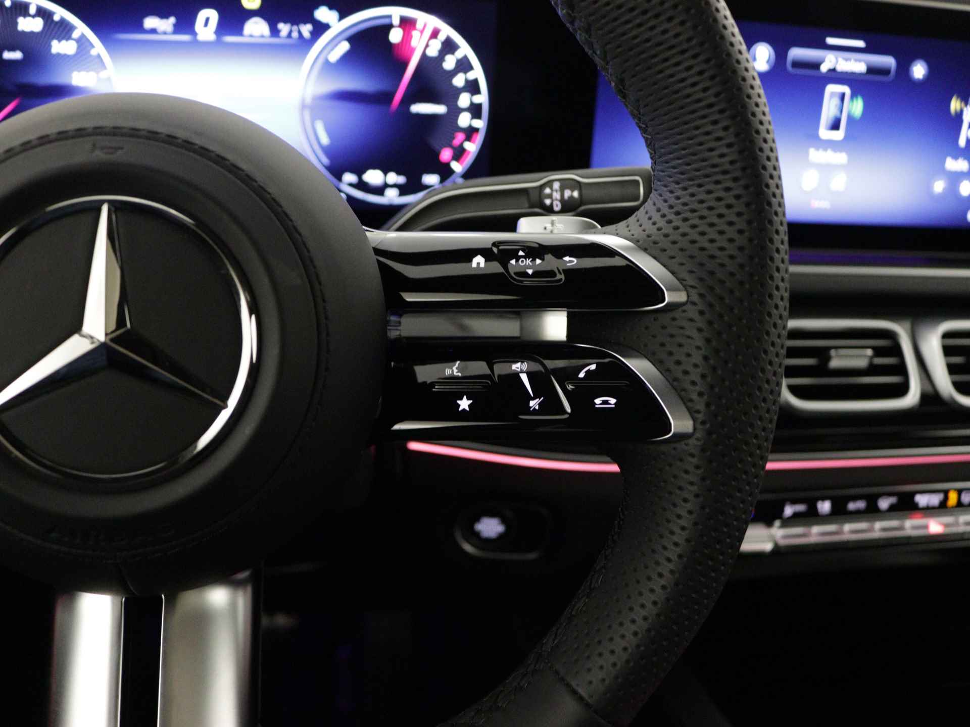 Mercedes-Benz GLE 400 e AMG Plug-In Hybride | Panorama Schuif-kanteldak | Trekhaak | Burmester | Adaptive Cruise control | Navi | Alarm | Inclusief 24 maanden Mercedes-Benz Certified garantie voor Europa. - 24/45