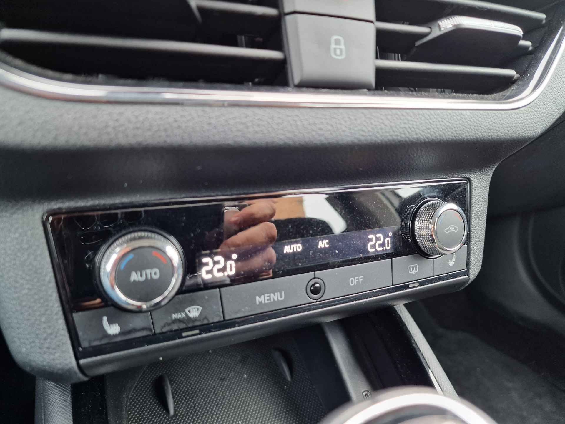 Škoda Kamiq 1.0 TSI Business Edition | Clima | Stoelverwarming | Digitaal instrumentenpaneel | - 16/26