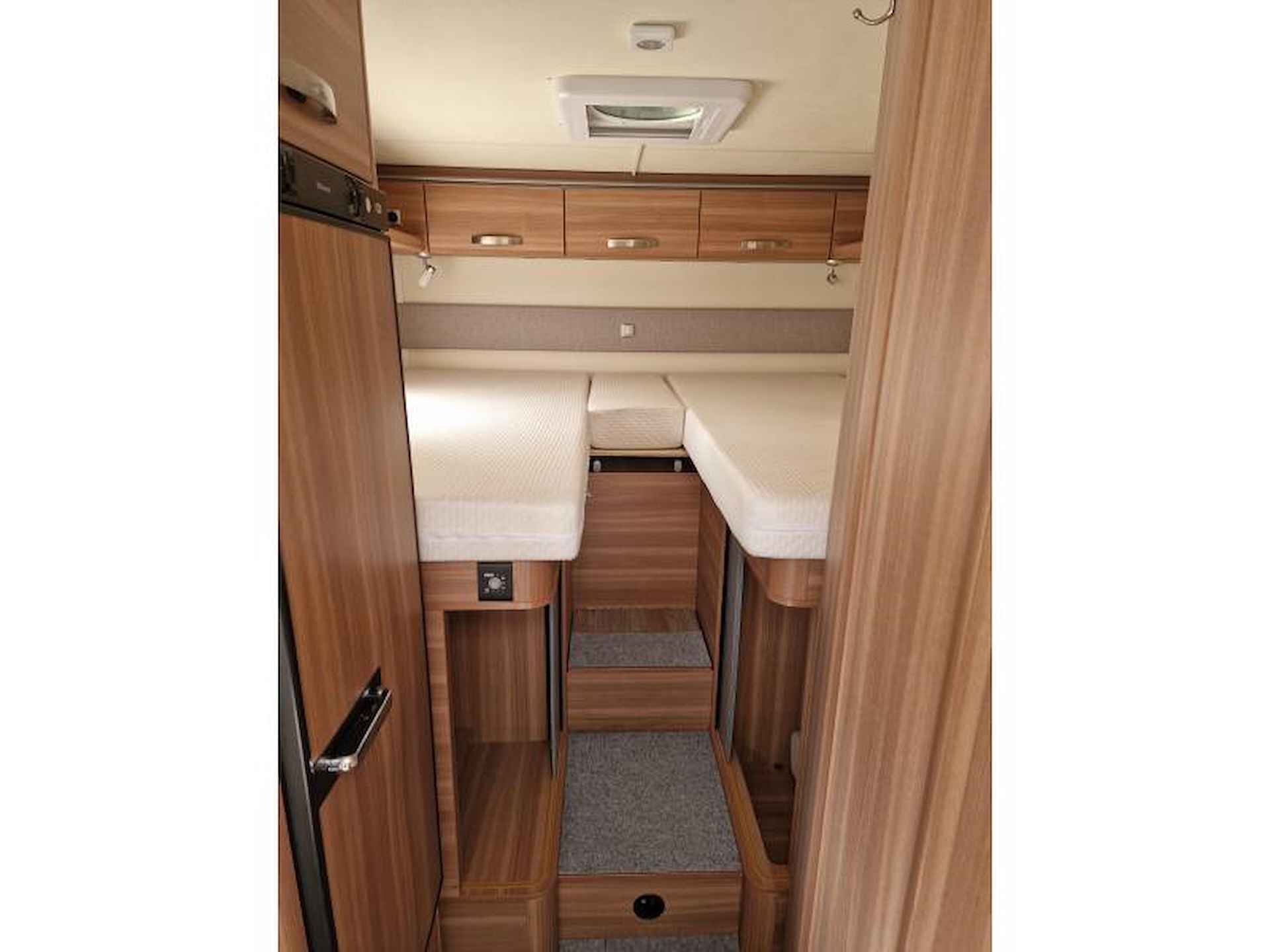 Weinsberg CaraLoft  650enkele bedden aut - 8/12