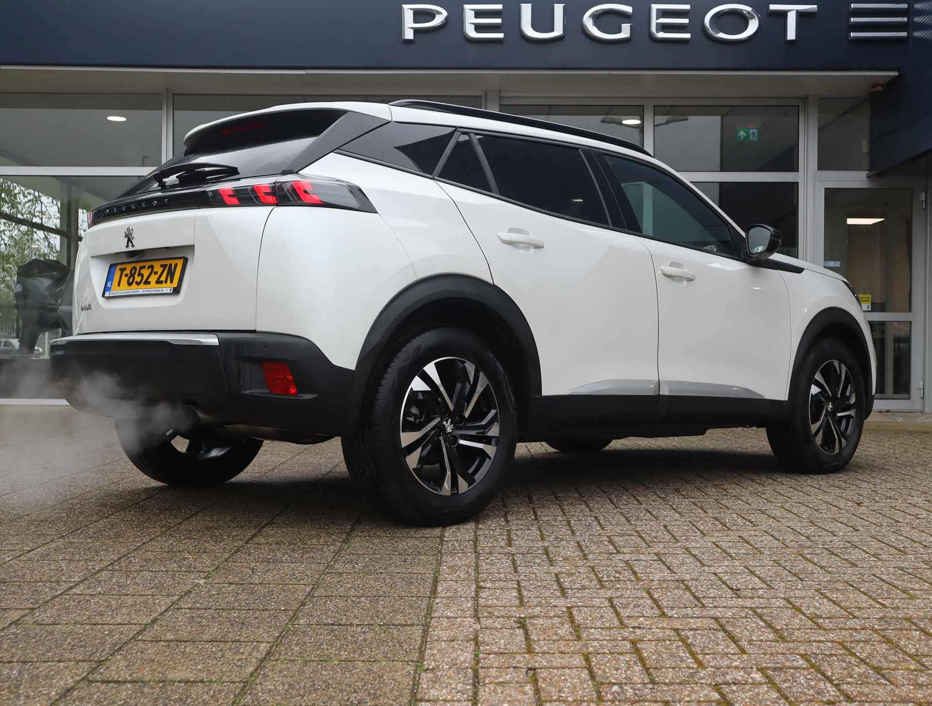 PEUGEOT 2008 SUV Allure Pack PureTech 100pk, Rijklaarprijs, Navigatie Camera Adaptieve cruise control - 4/52