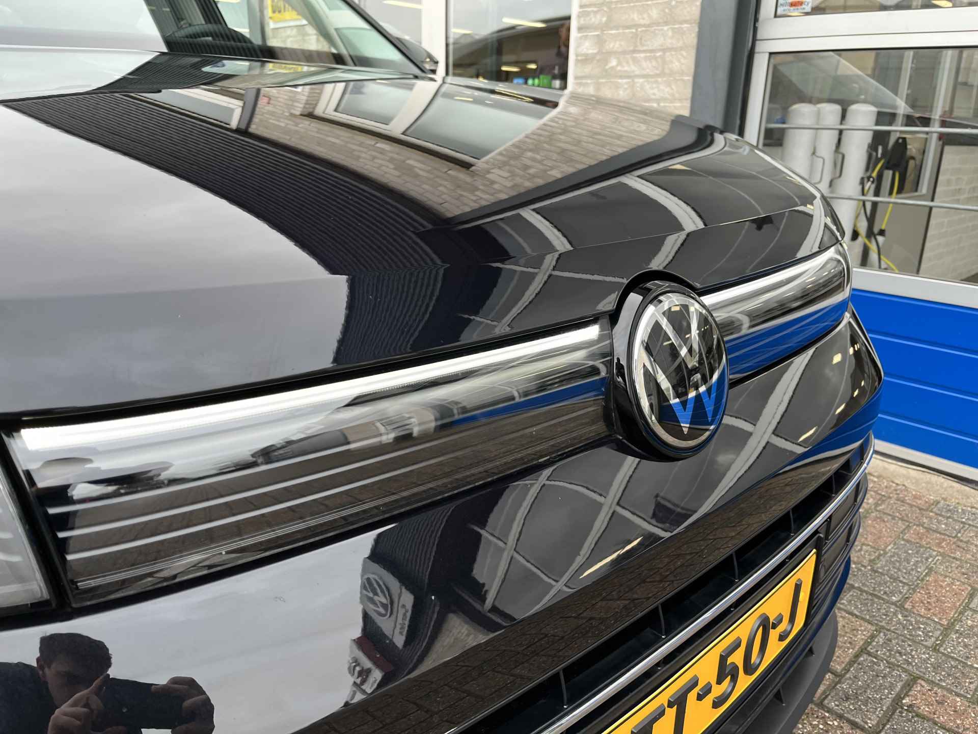 Volkswagen Tiguan 1.5 eTSI Life Edition / AUTOMAAT/ GARANTIE TM 6-2030/ PANO/ CAMERA/ PARK. SENSOREN/ LED/ DODE HOEK/ KEYLESS/ ADAPT. CRUISE/ APP CONNECT/ CLIMA/ DAB/ - 56/64