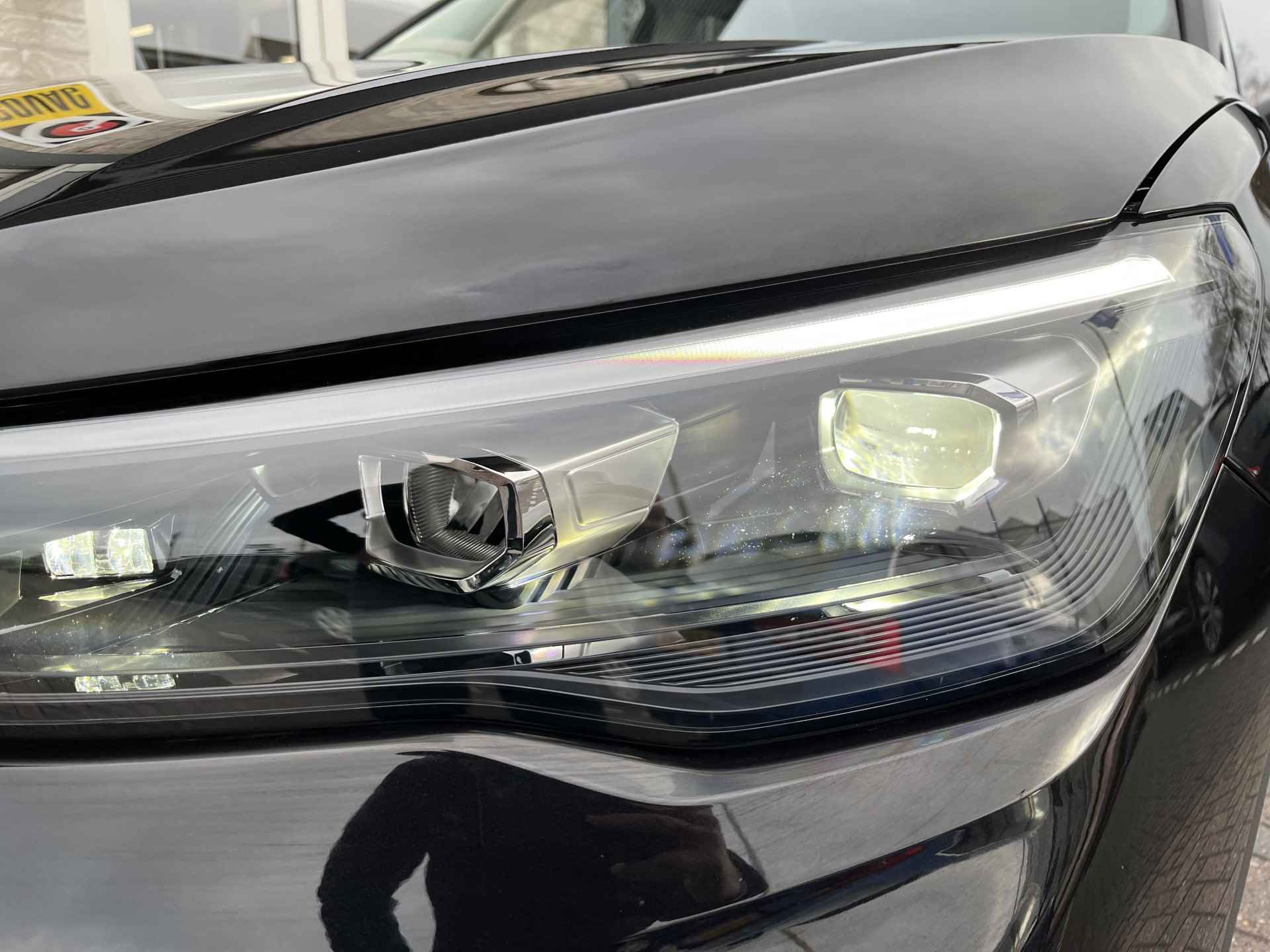 Volkswagen Tiguan 1.5 eTSI Life Edition / AUTOMAAT/ GARANTIE TM 6-2030/ PANO/ CAMERA/ PARK. SENSOREN/ LED/ DODE HOEK/ KEYLESS/ ADAPT. CRUISE/ APP CONNECT/ CLIMA/ DAB/ - 62/64