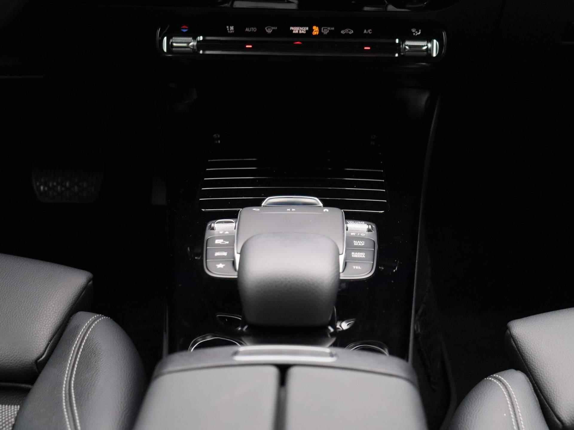 Mercedes-Benz A-klasse 180 d Business Solution * | Half Lederen Bekleding | Stoelverwarming | Camera | Wide-Screen | LED Koplampen | Navigatie | Climate Control | - 10/46
