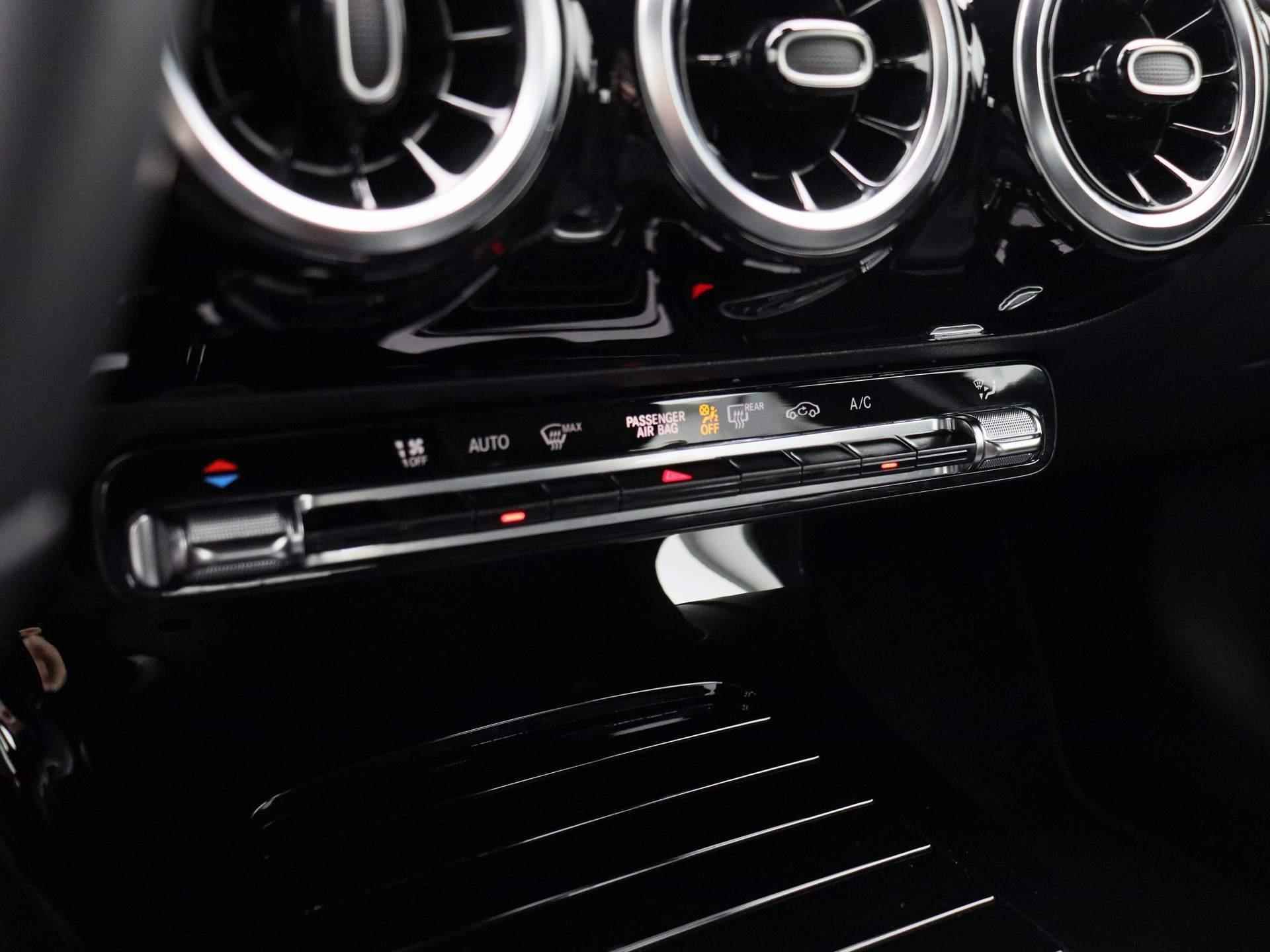 Mercedes-Benz A-klasse 180 d Business Solution * | Half Lederen Bekleding | Stoelverwarming | Camera | Wide-Screen | LED Koplampen | Navigatie | Climate Control | - 19/46