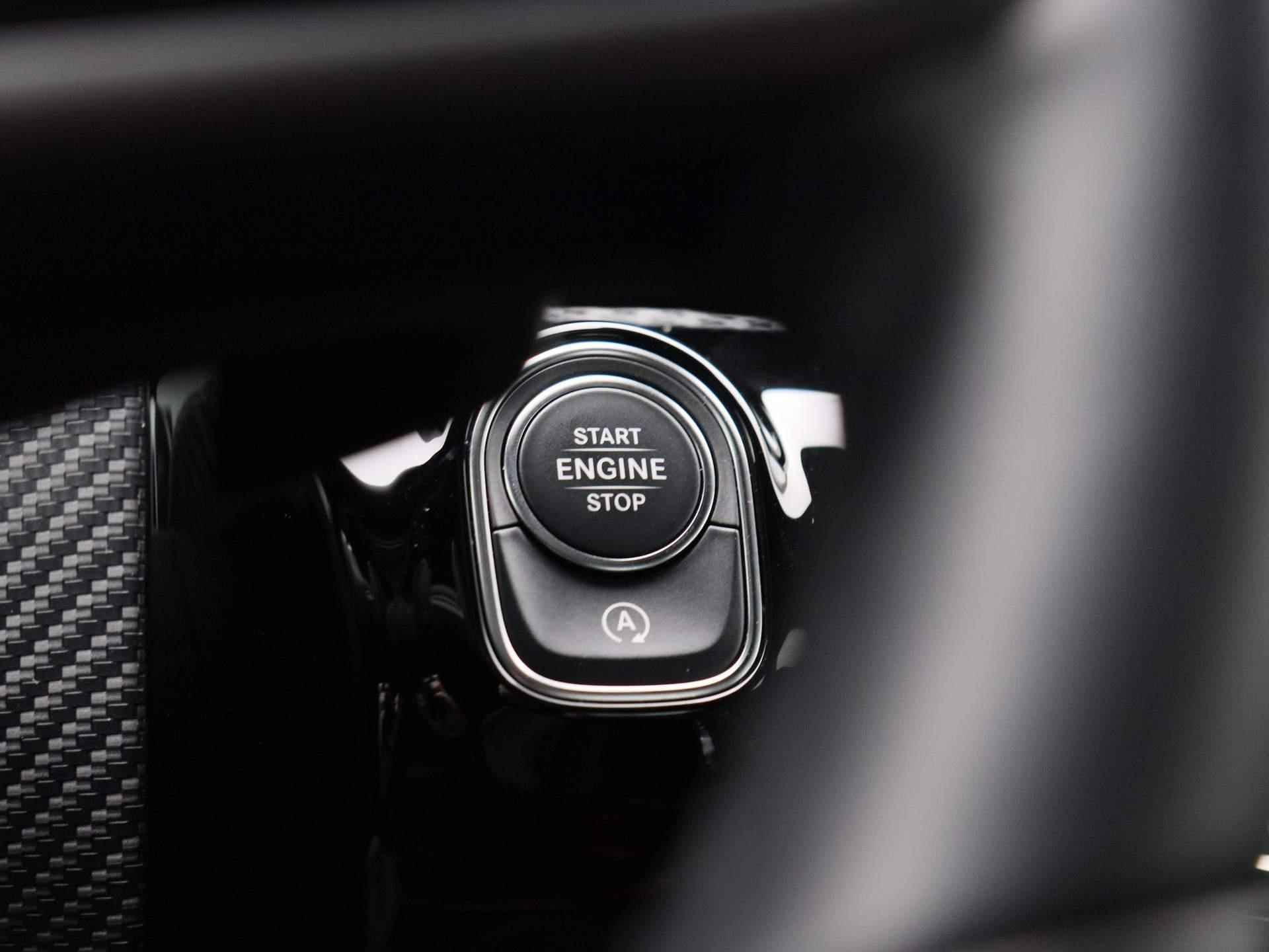 Mercedes-Benz A-klasse 180 d Business Solution * | Half Lederen Bekleding | Stoelverwarming | Camera | Wide-Screen | LED Koplampen | Navigatie | Climate Control | - 25/46