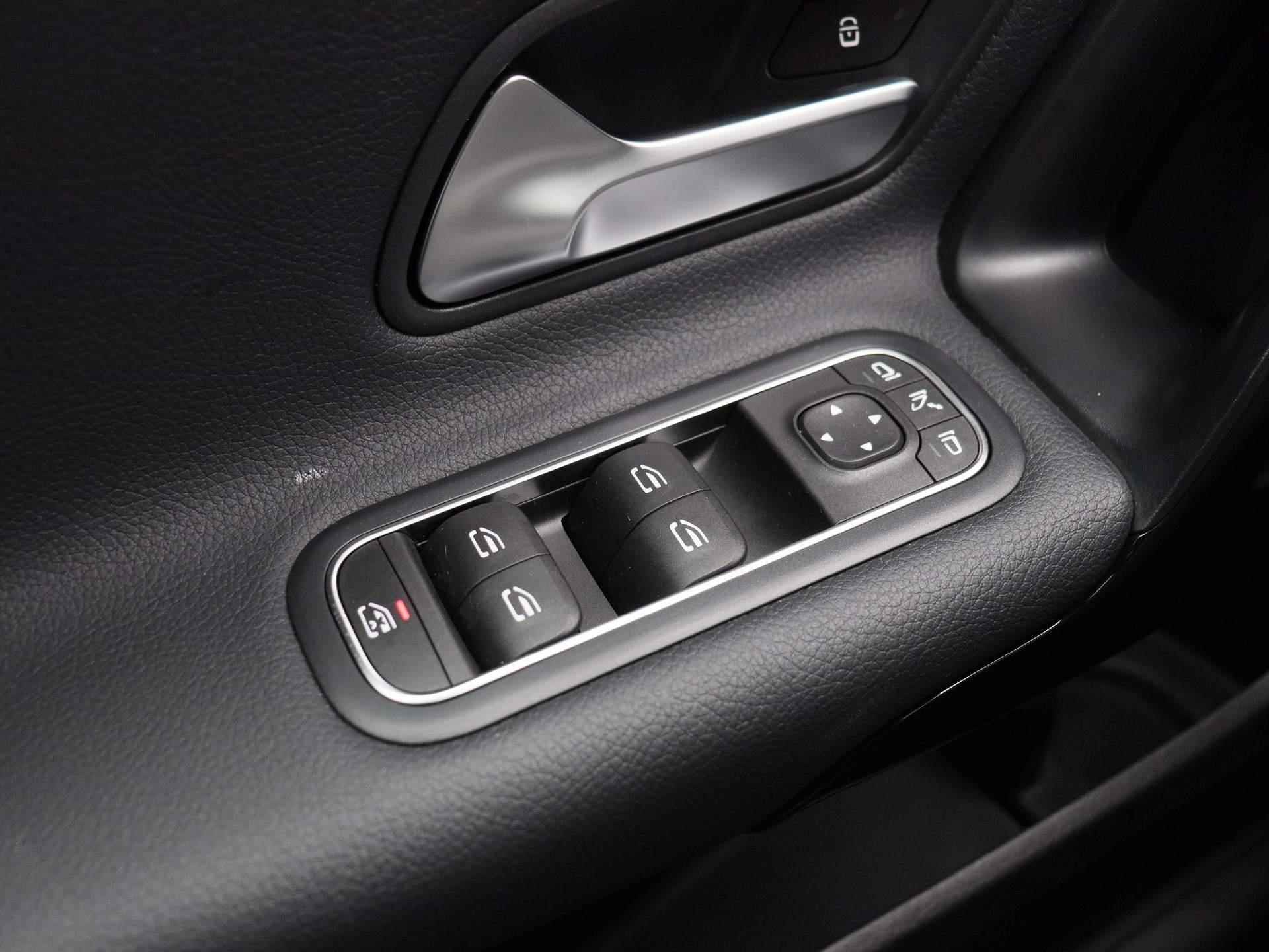 Mercedes-Benz A-klasse 180 d Business Solution * | Half Lederen Bekleding | Stoelverwarming | Camera | Wide-Screen | LED Koplampen | Navigatie | Climate Control | - 28/46