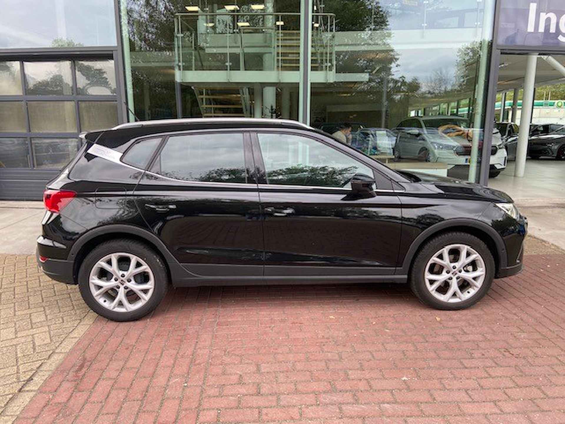 SEAT Arona 1.0 TSI FR Business Intense Navi/Carplay/virtual cockpit - 22/24