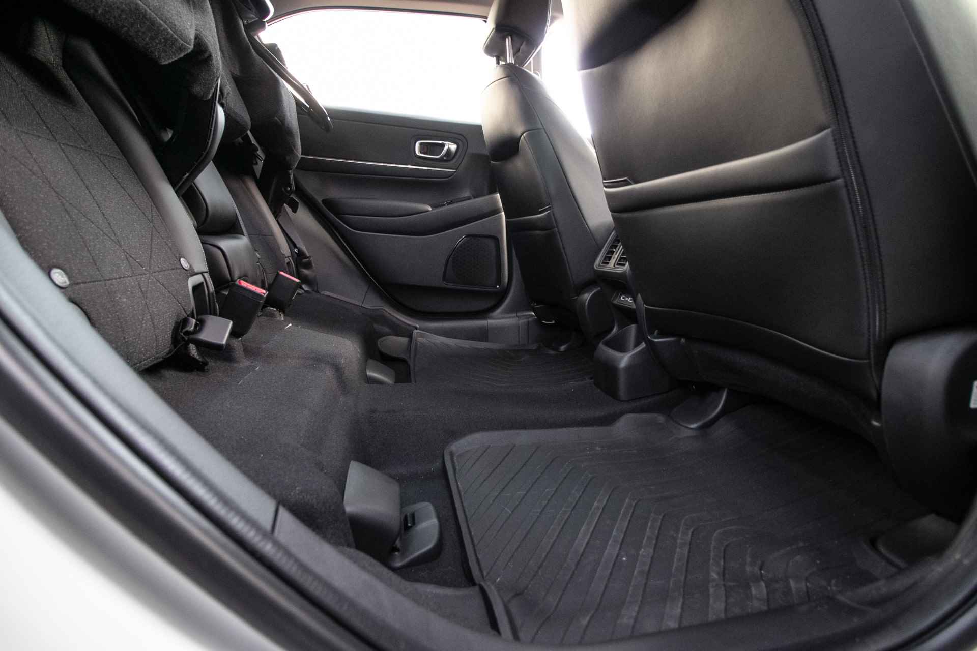Honda HR-V 1.5 e:HEV Advance automaat All-in rijklaarprijs | Privacy glass | Dodehoek sens. | Stuur+stoelverw. - 8/43