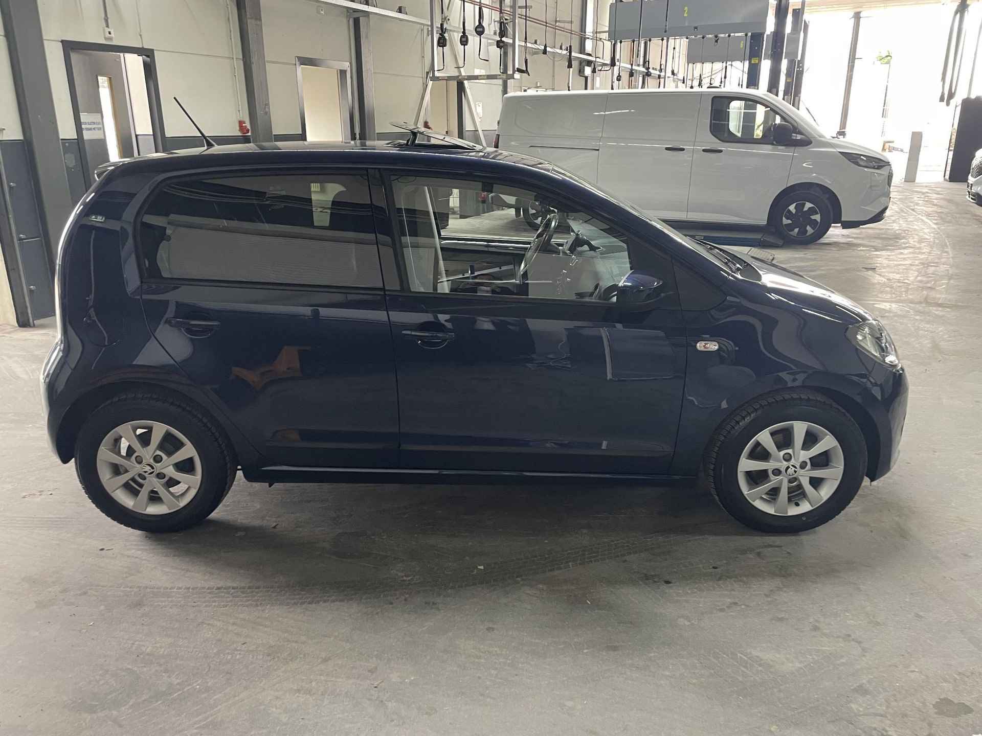 Skoda Citigo 1.0 | Pano | Navi | Cruise | 5 Deurs | Airco | Lm Velg | All season | - 9/23