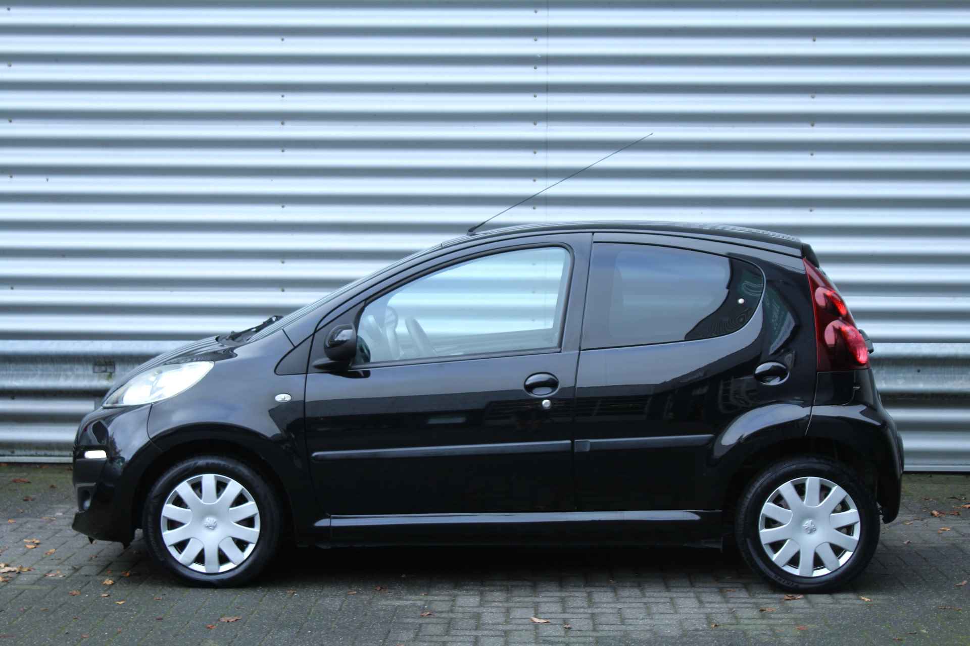 Peugeot 107 1.0 68pk Active 5 deurs NL-Auto NAP Airco CPV El. Ramen LED Stuurbekrachtiging - 9/27