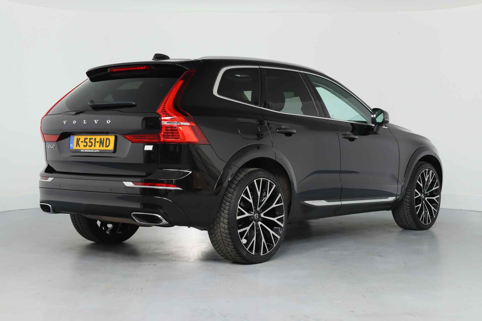 Volvo XC60 2.0 Recharge T6 AWD Inscription | 1e Eigenaar | Dealer Onderhouden! | LED | Leder | Open Dak | Stoel/stuur Verwarming | Camera | - 5/45