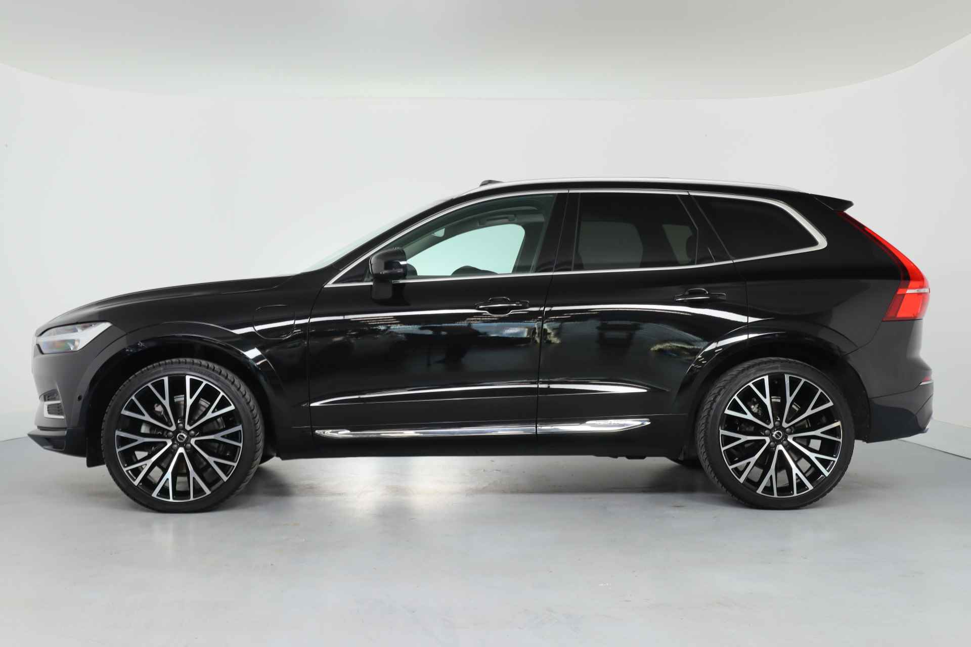 Volvo XC60 2.0 Recharge T6 AWD Inscription | 1e Eigenaar | Dealer Onderhouden! | LED | Leder | Open Dak | Stoel/stuur Verwarming | Camera | - 29/45