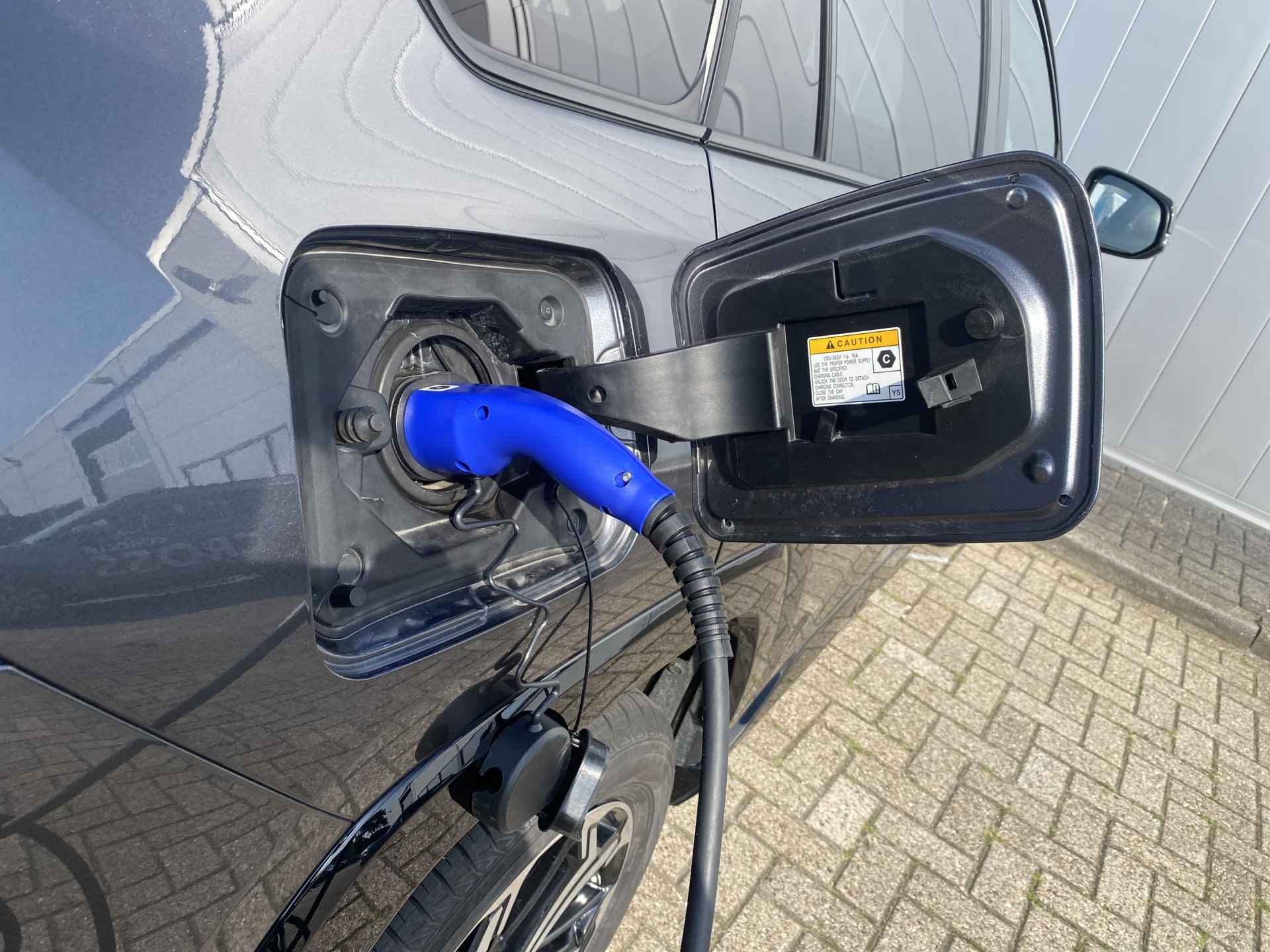 Suzuki Across RAV4 2.5 Plug-in Hybrid Style 306PK Trekhaak 1500KG Treklast Carplay Dealer Onderhouden - 17/43