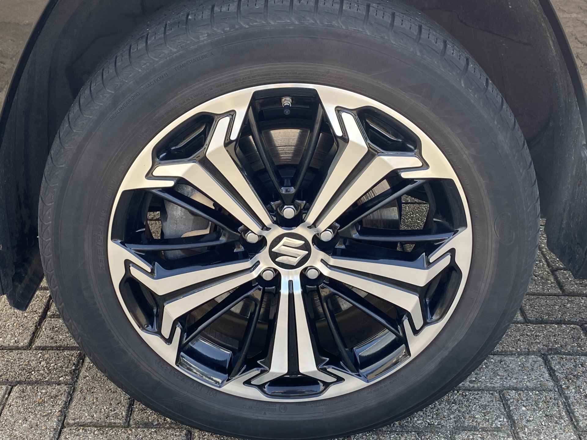 Suzuki Across RAV4 2.5 Plug-in Hybrid Style 306PK Trekhaak 1500KG Treklast Carplay Dealer Onderhouden - 37/43