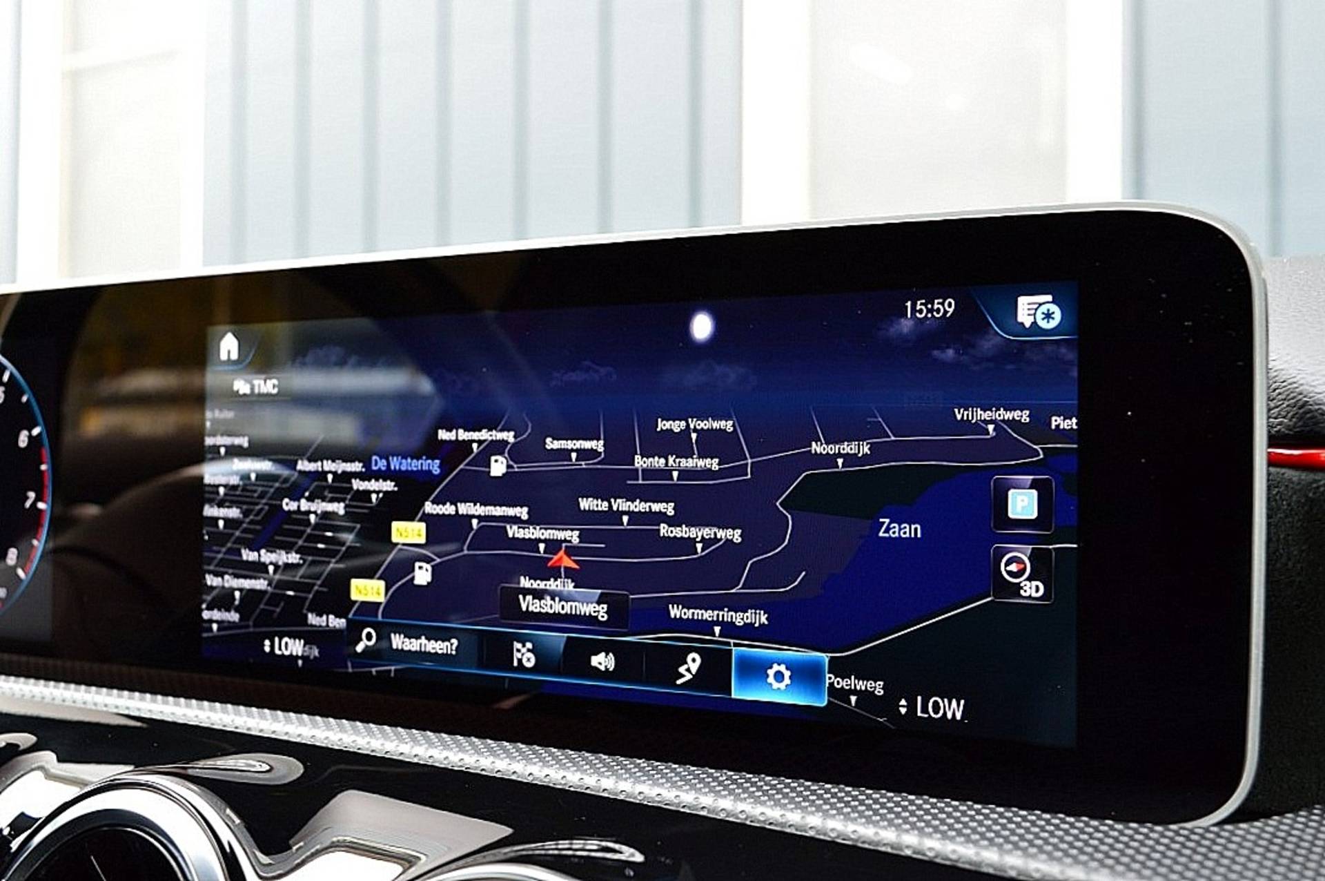 Mercedes-Benz A-Klasse 200 Business Solution AMG Rijklaarprijs-Garantie Sfeerverlichting Navigatie Panorama dak Led Camera Airco - 20/42