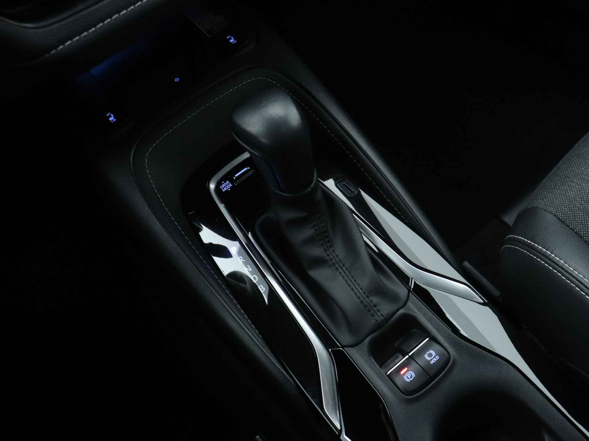 Toyota Corolla Touring Sports 1.8 Hybrid Dynamic | Camera | Stoelverwarming | LED | Climate Control | - 13/43
