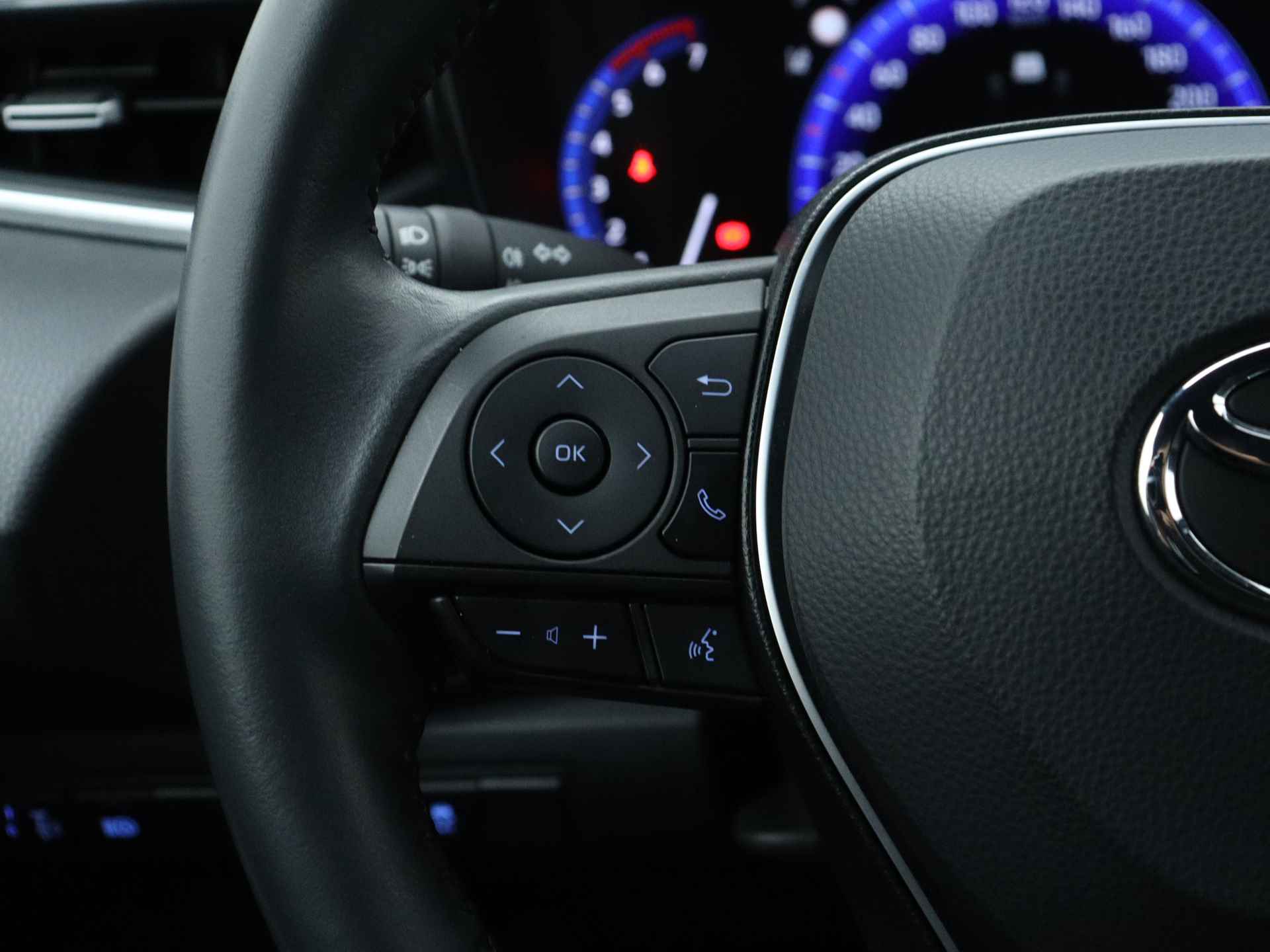 Toyota Corolla Touring Sports 1.8 Hybrid Dynamic | Camera | Stoelverwarming | LED | Climate Control | - 22/43