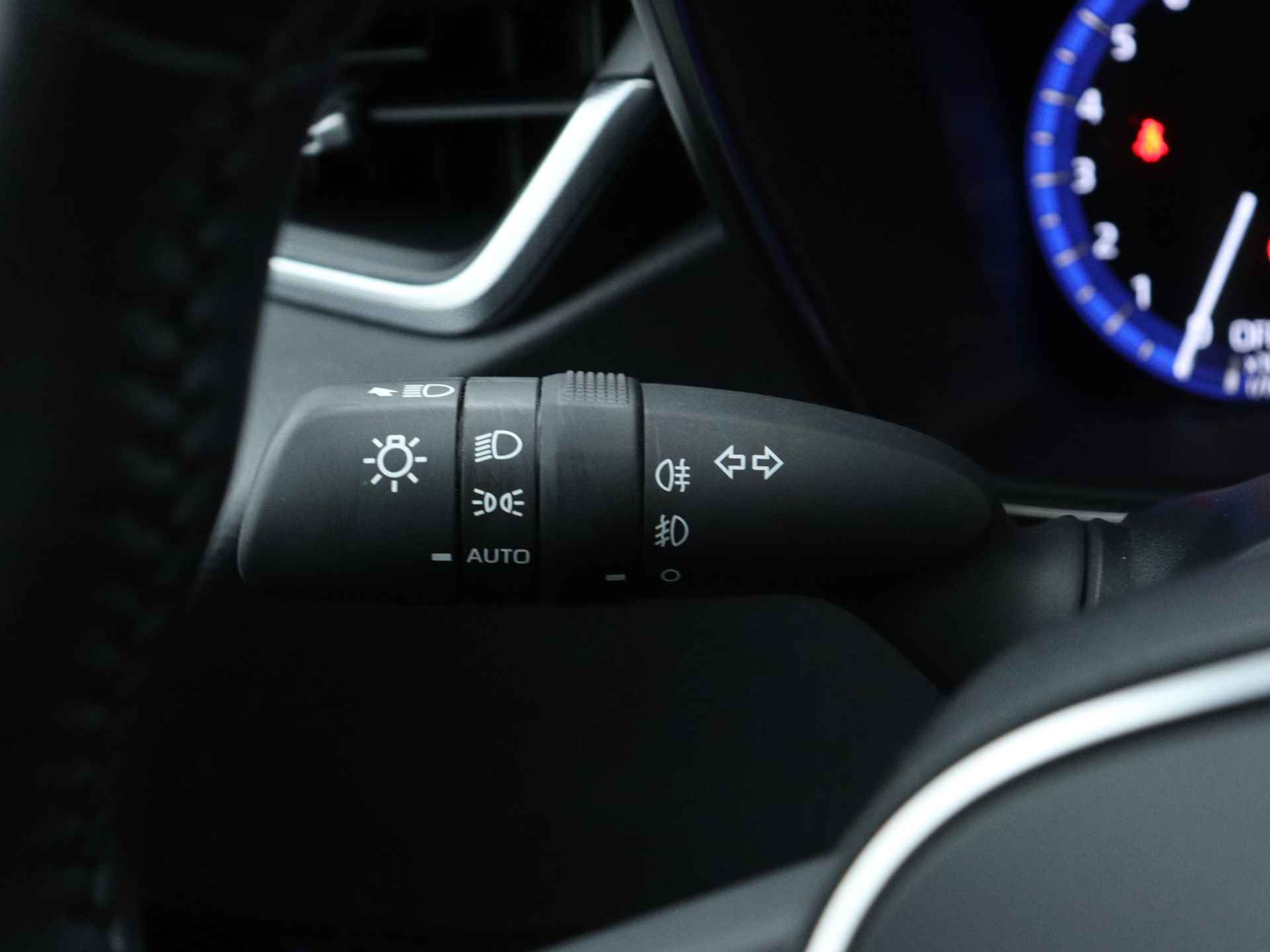 Toyota Corolla Touring Sports 1.8 Hybrid Dynamic | Camera | Stoelverwarming | LED | Climate Control | - 24/43