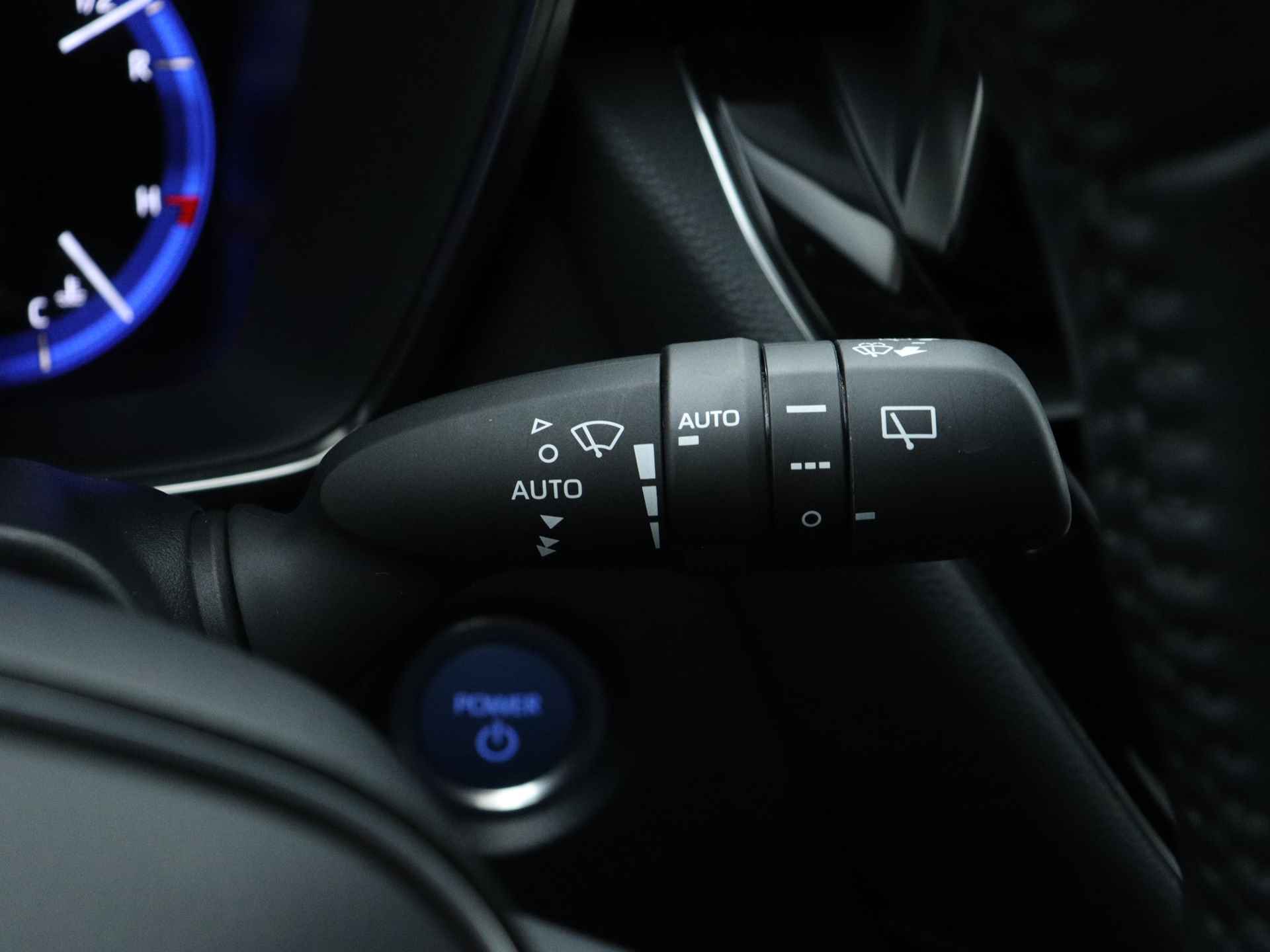 Toyota Corolla Touring Sports 1.8 Hybrid Dynamic | Camera | Stoelverwarming | LED | Climate Control | - 25/43