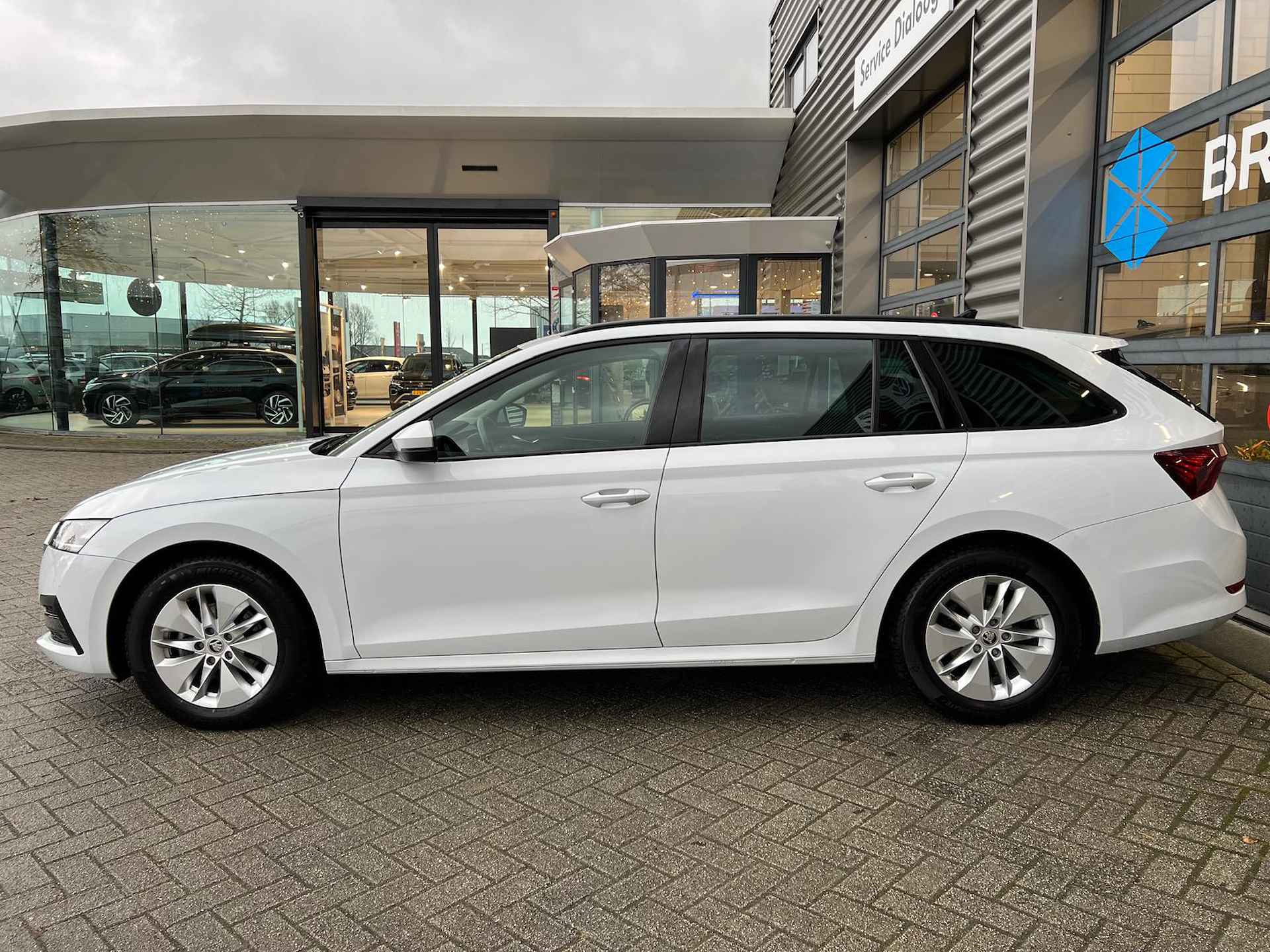 Škoda Octavia Combi 1.0 TSI 110 pk Business Edition | Trekhaak wegklapbaar | Navigatie | Elektrische achterklep | - 6/41