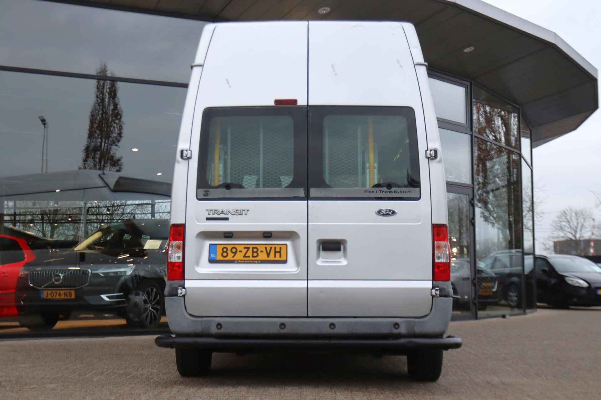 FORD TRANSIT KOMBI 330L 2.2 TDCI HD 9-PERS. ROLSTOEL | ROLSTOELLIFT | AIRCO | VOORRUITVERW. - 6/41