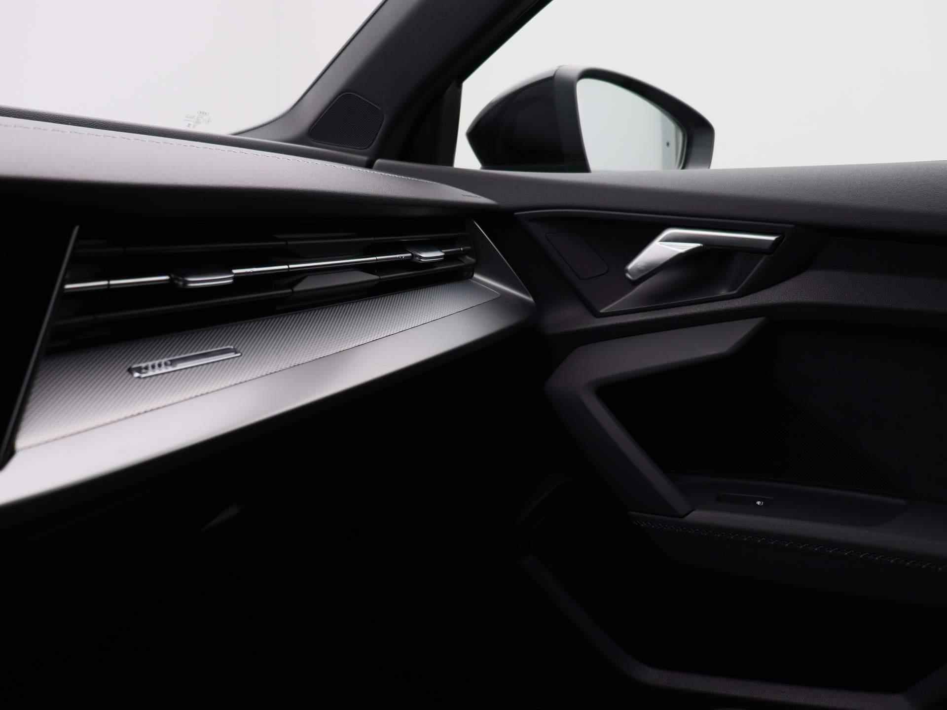Audi A3 Sportback 30 TFSI S edition 110 PK | S-line exterieur | S-line interieur | Automaat | Navigatie | Adaptive Cruise Control | Parkeersensoren | Stoelverwarming | Lichtmetalen velgen | Climate Control | Audi Sound System | Fabrieksgarantie | - 30/46