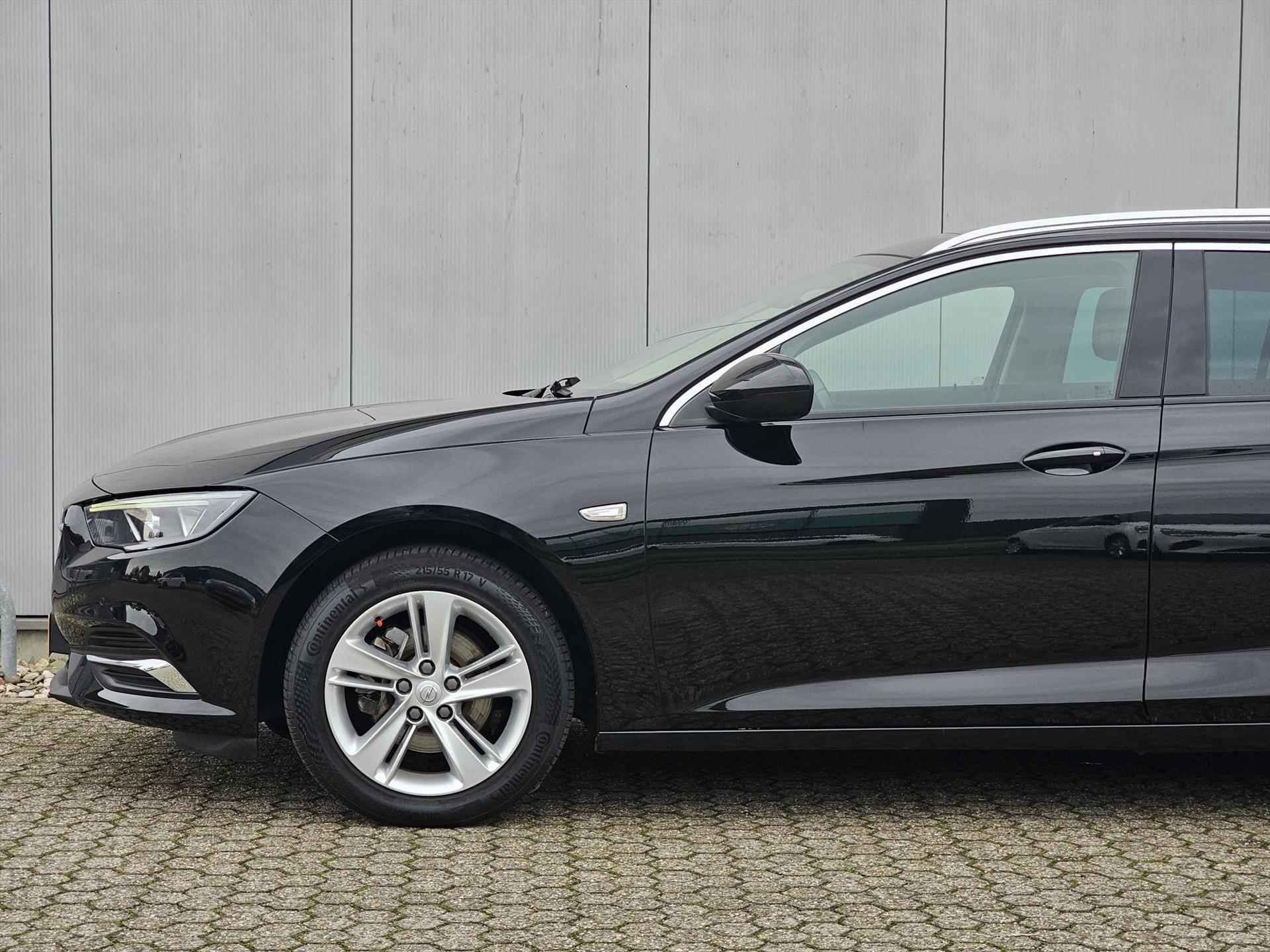 OPEL Insignia Sports Tourer 1.5 165pk Innovation | Navigatie | Lederen bekleding | Parkeercamera voor en achter - 35/51