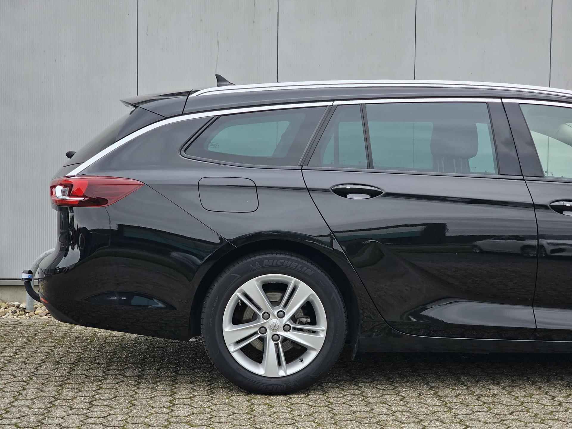 OPEL Insignia Sports Tourer 1.5 165pk Innovation | Navigatie | Lederen bekleding | Parkeercamera voor en achter - 41/51