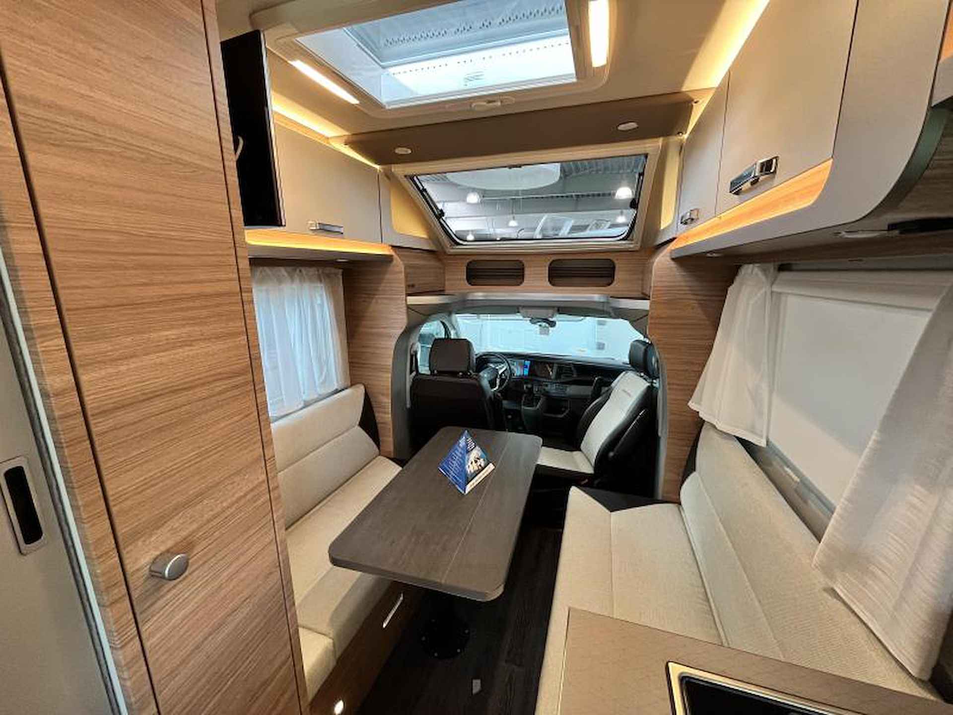 Weinsberg Xcursion 500 LT VAN EDITION [PEPPER] - 6/14