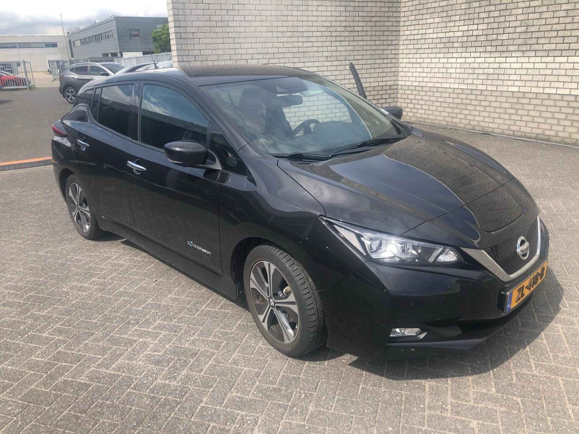 Nissan LEAF 2.ZERO EDITION 40 kWh | 360º Camera | Stuur & Stoelverwarming | Keyless | Apple Carplay & Android Auto | Navigatie - 3/6