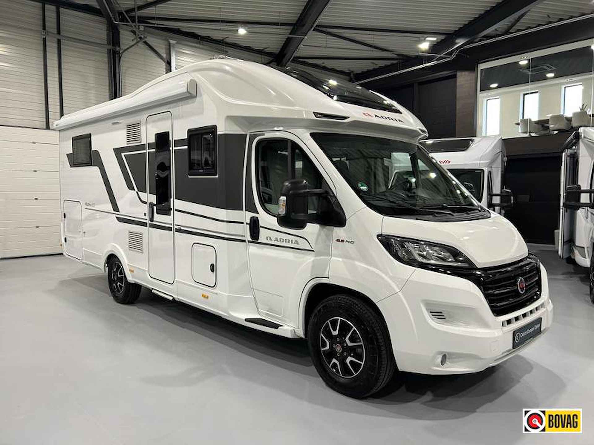 Adria Matrix Plus 670 DC Nieuw model, Luxe