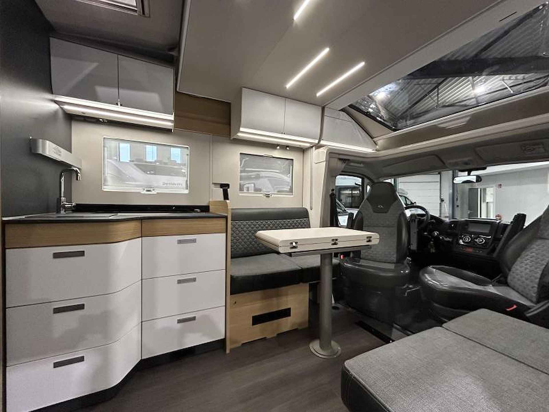 Adria Matrix Plus 670 DC Nieuw model, Luxe - 3/23