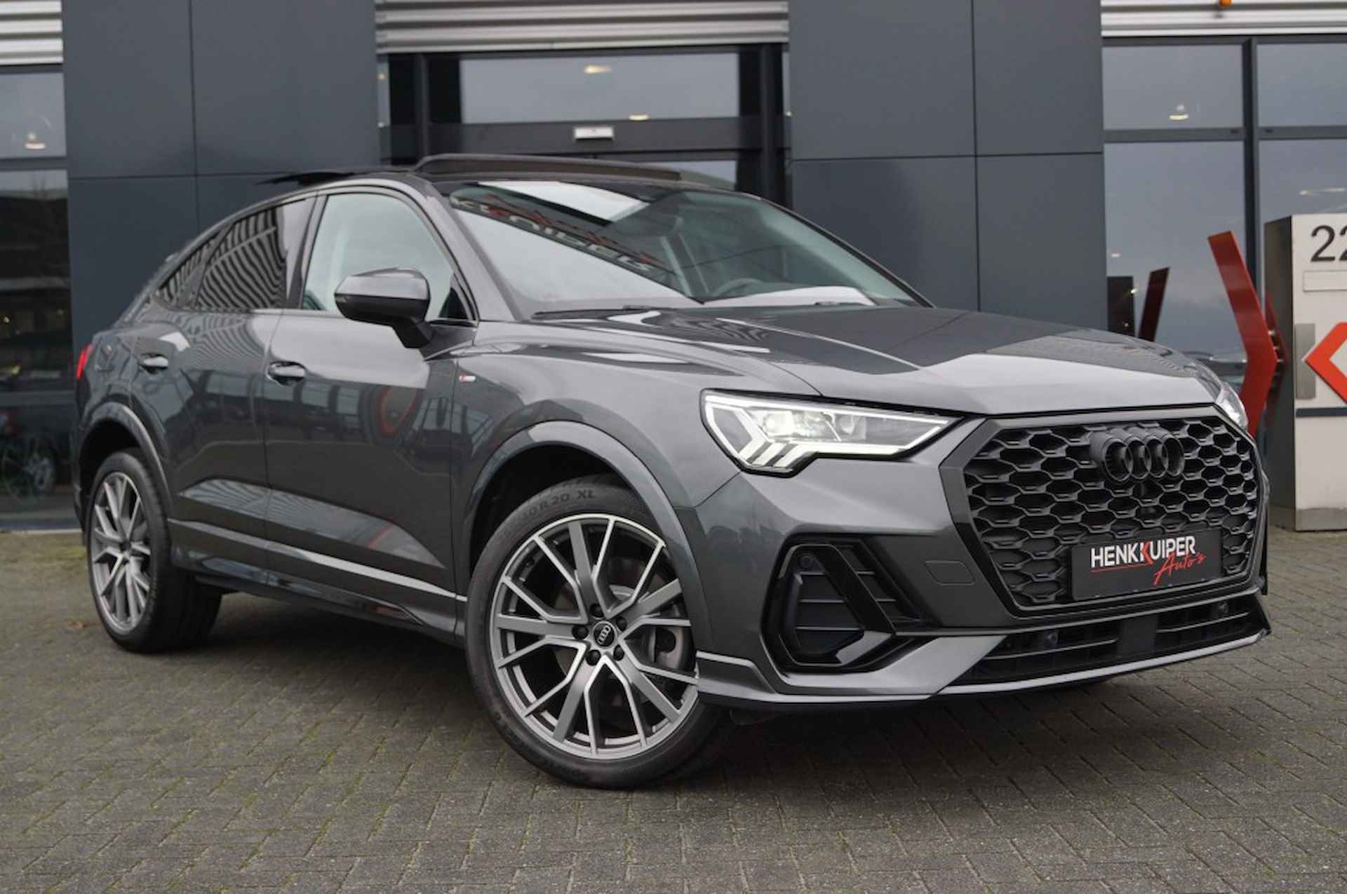 AUDI Q3 Sportback 45 TFSI HYBRID S-Line/ Panodak /Navi /El. A-Klep /Key-Less /19LM - 10/54