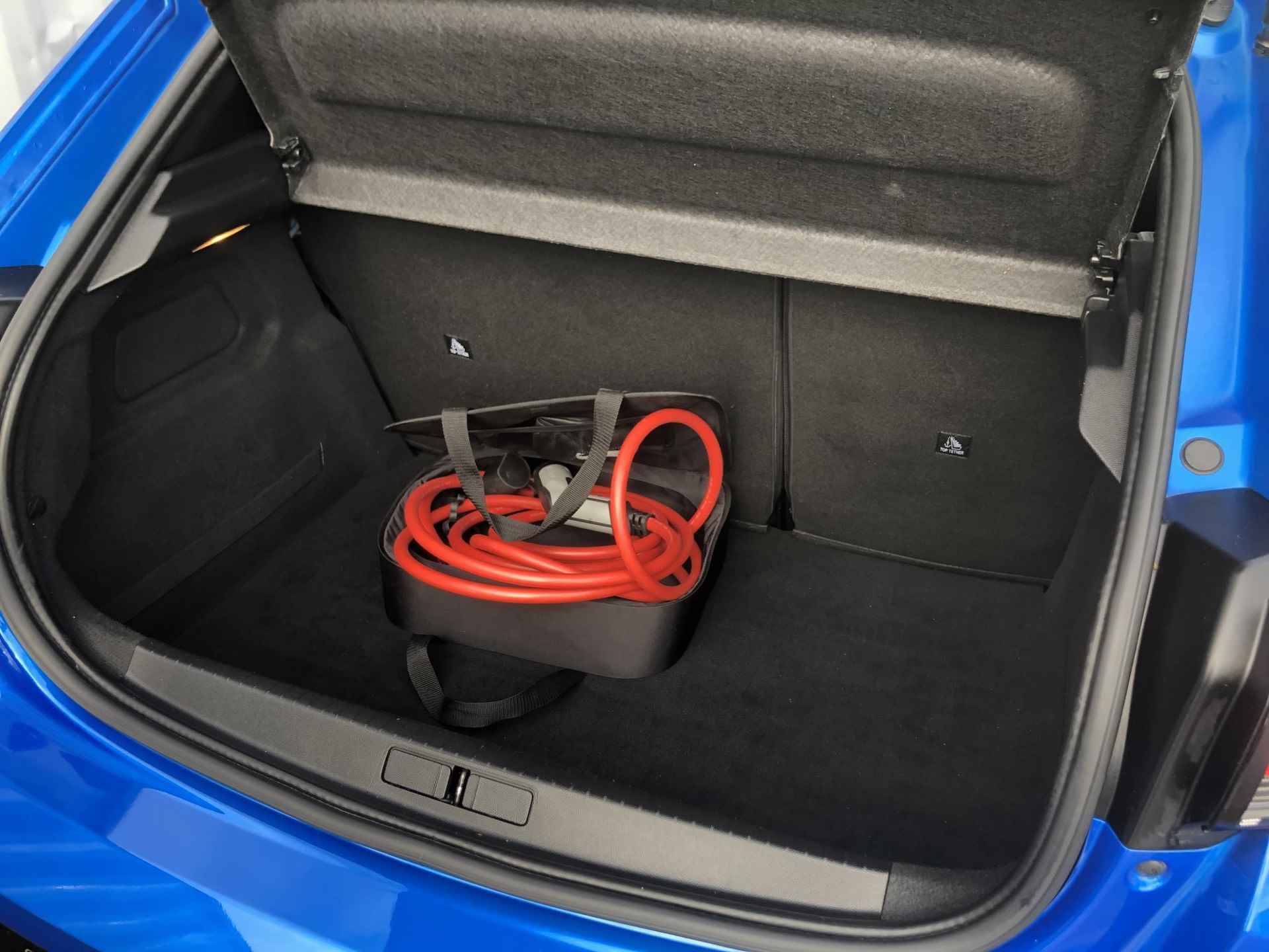 Peugeot e-208 EV Allure 50 kWh Navigatie / Draadloze telefoonoplader / Lichtmetalen Velgen - 14/22
